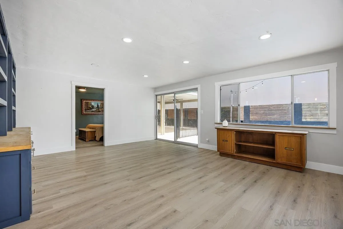 https://cdn.realtyfeed.com/cdn/127/260008762/c7ca9b7a1309b088f4bab1fe9787fda9.webp