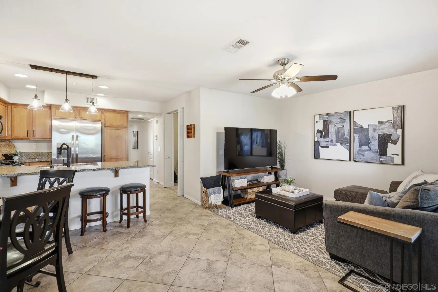 Photo #4: 260008764 Listing: Photo #4