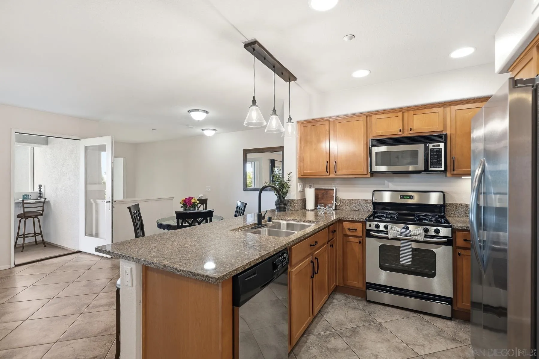 Photo #8: 260008764 Listing: Photo #8