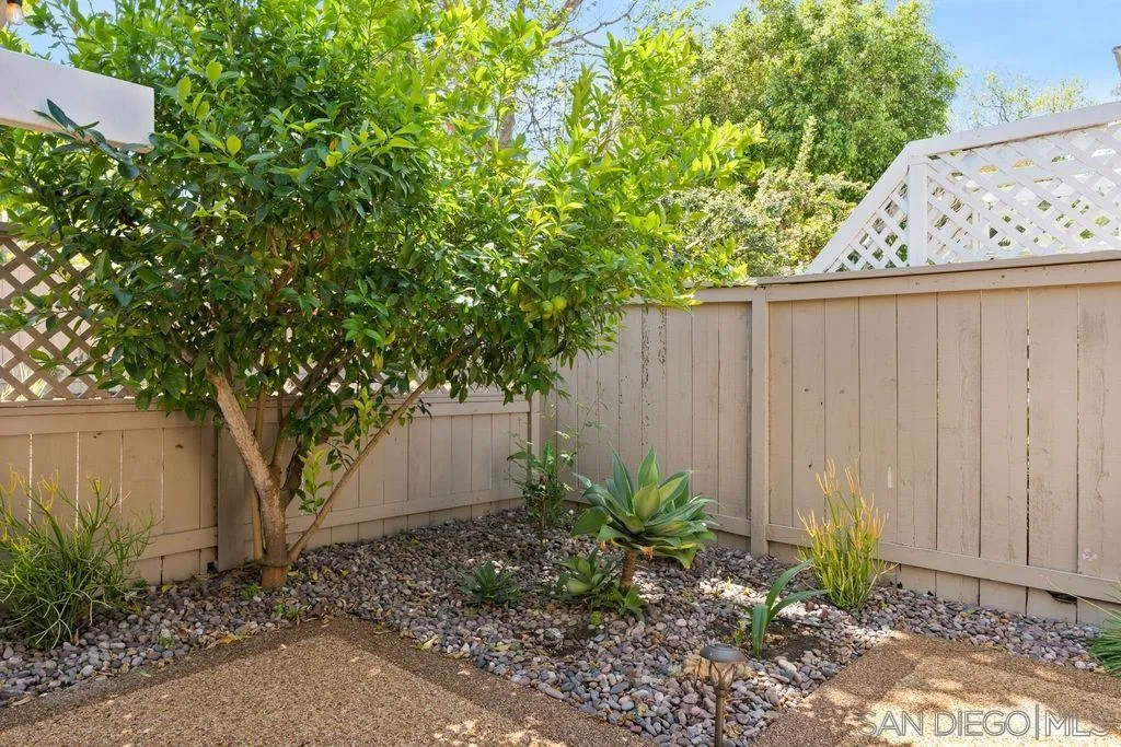 https://cdn.realtyfeed.com/cdn/127/260008765/b12ad2012564096202b11ca214b5af57.webp