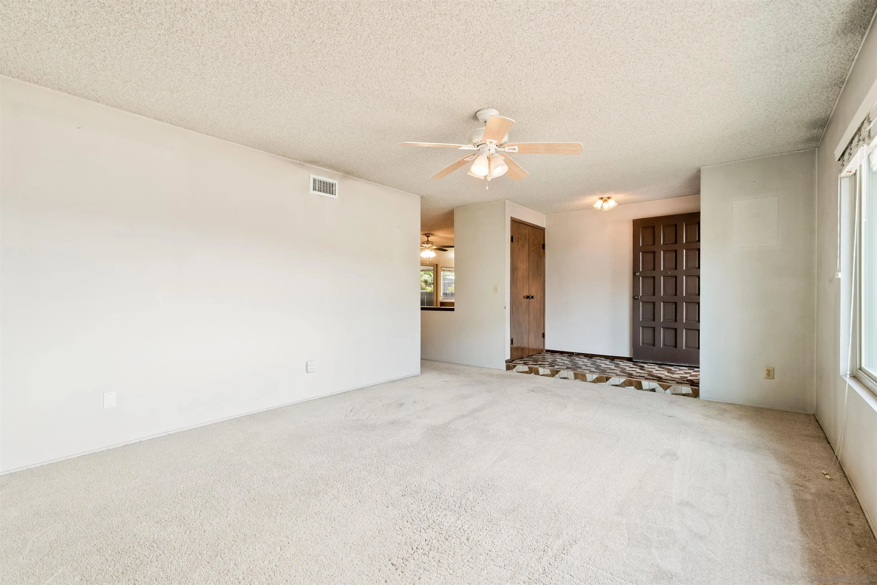 https://cdn.realtyfeed.com/cdn/127/260008766/3a429d17af45b5f122be33ead48e91b8.webp