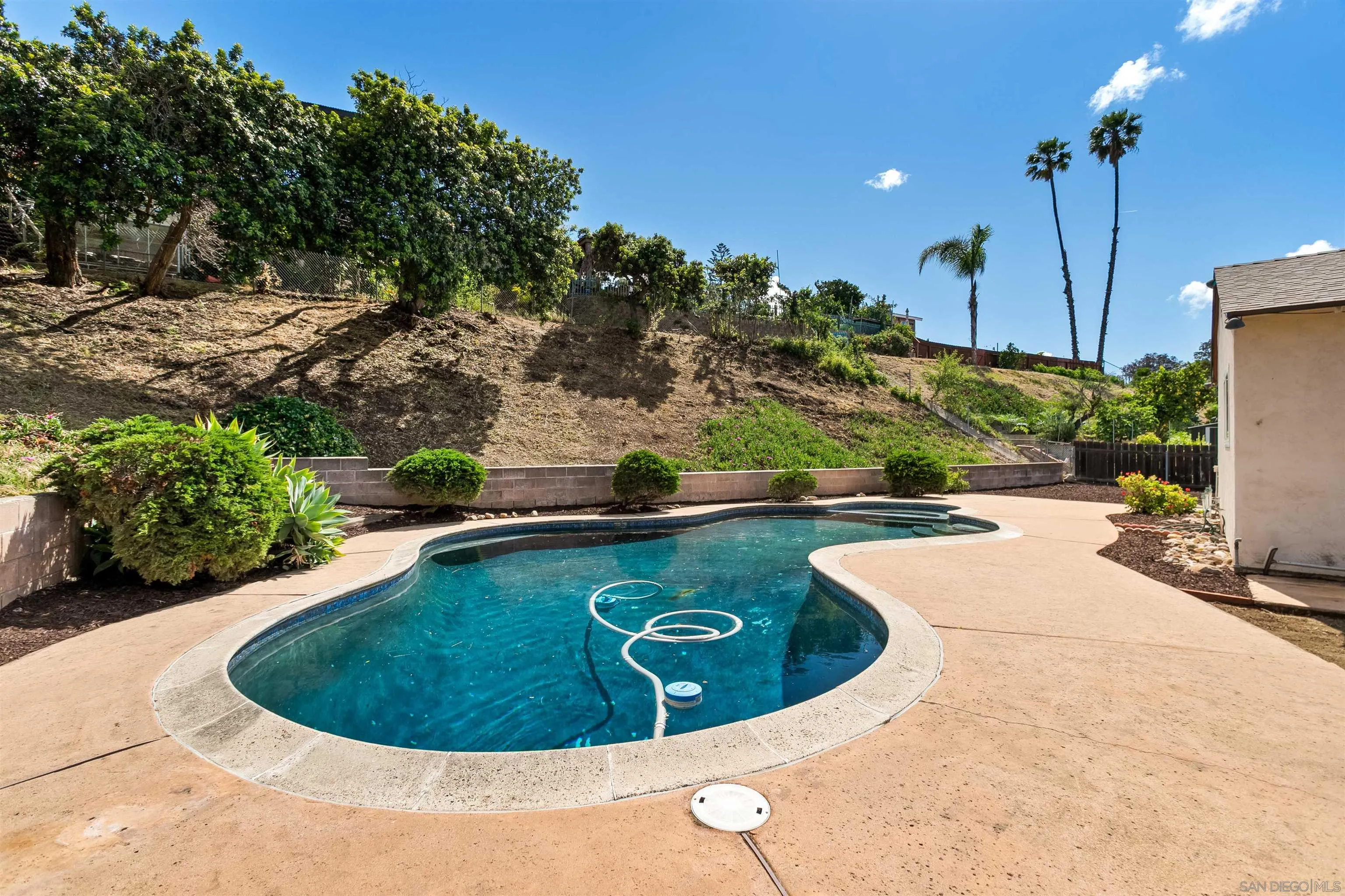 https://cdn.realtyfeed.com/cdn/127/260008766/5f96887a01af5220a20a644fb799b4dd.webp