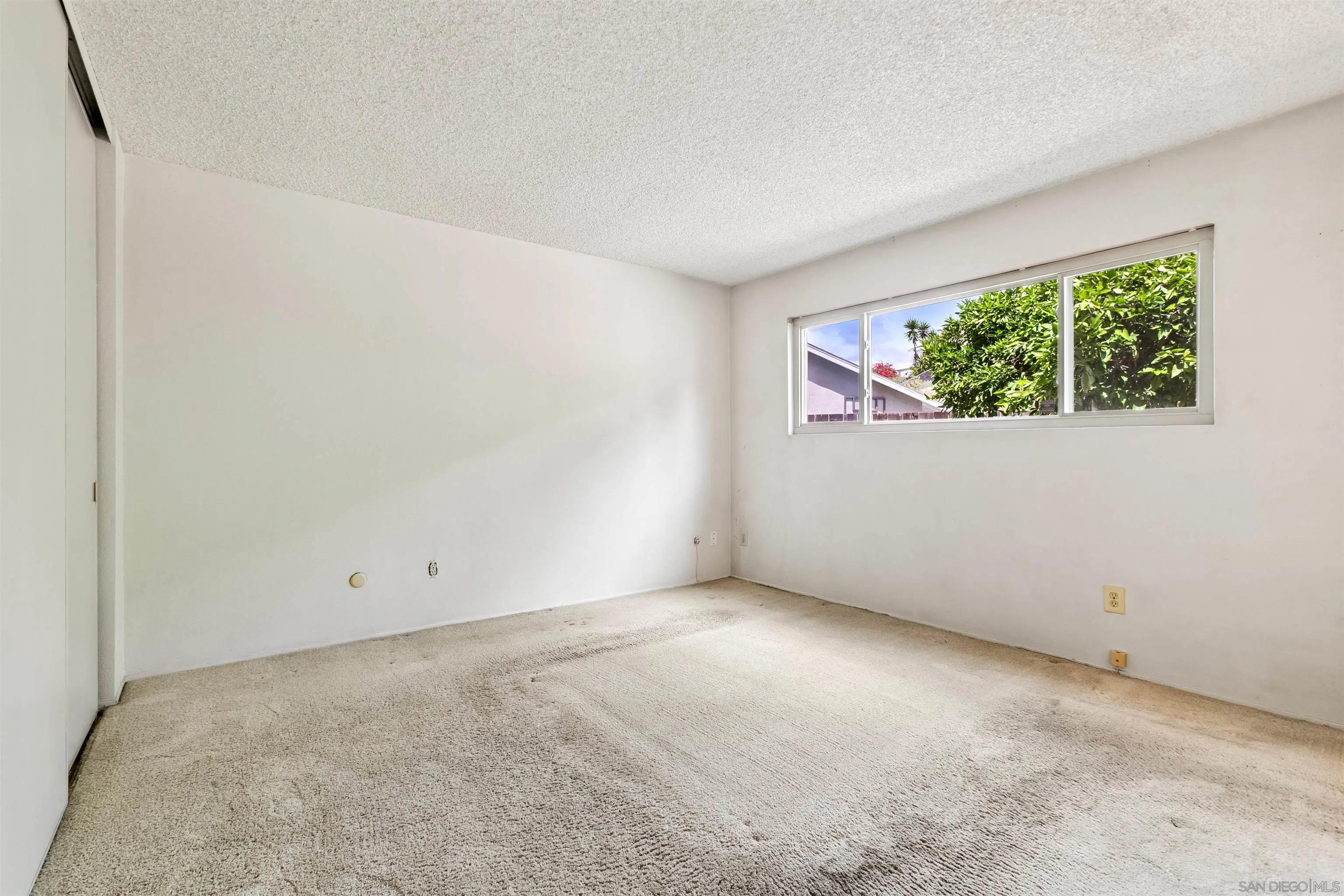 https://cdn.realtyfeed.com/cdn/127/260008766/8e05600f87fd4f12985b721c783c1470.webp
