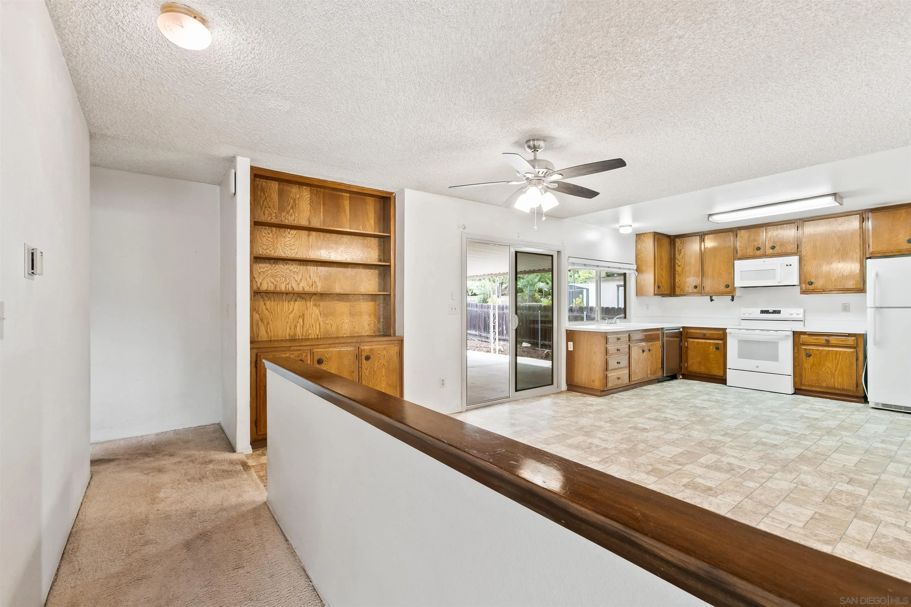 https://cdn.realtyfeed.com/cdn/127/260008766/d2ade3a1d59a782d8b642918c4a81616.webp