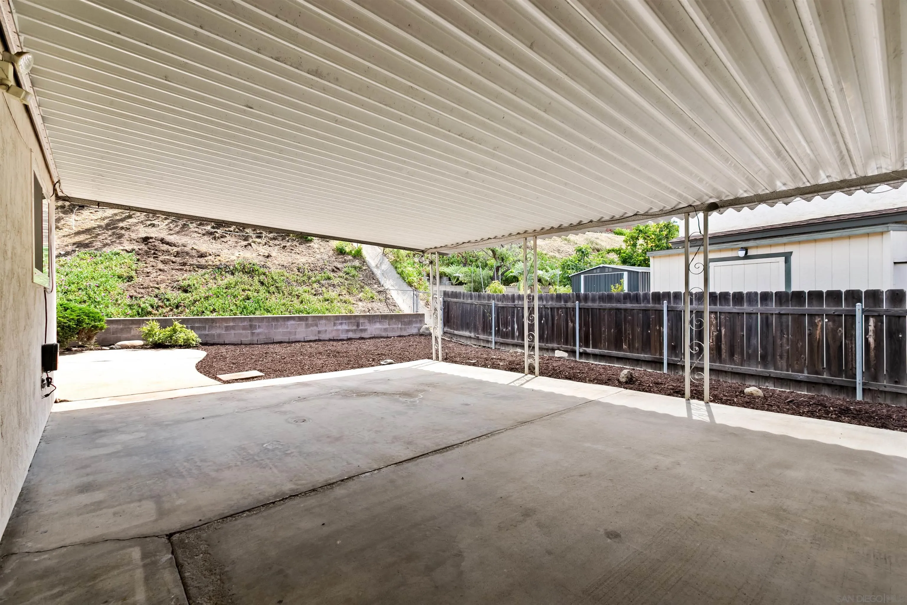 https://cdn.realtyfeed.com/cdn/127/260008766/e77f1e7c1d24f5c6481e3263c4f62d39.webp