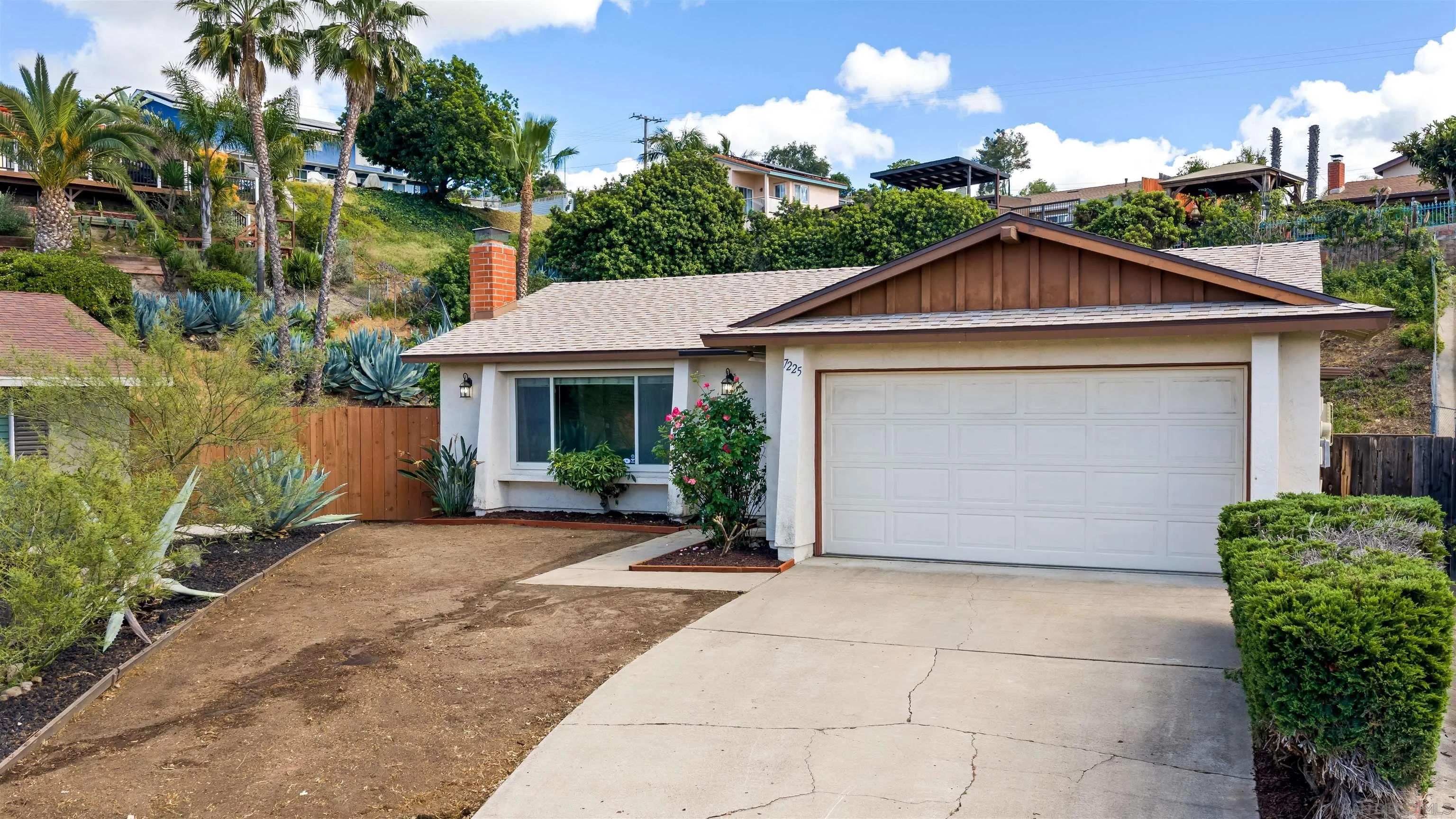 https://cdn.realtyfeed.com/cdn/127/260008766/f5b09ca9f3ded23418c5983f279f7b3e.webp