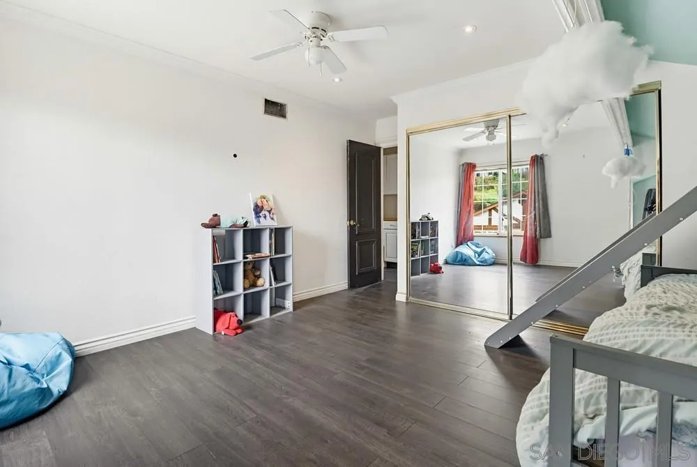 https://cdn.realtyfeed.com/cdn/127/260008767/093a10800642a5f0cec532756a5d308d.webp