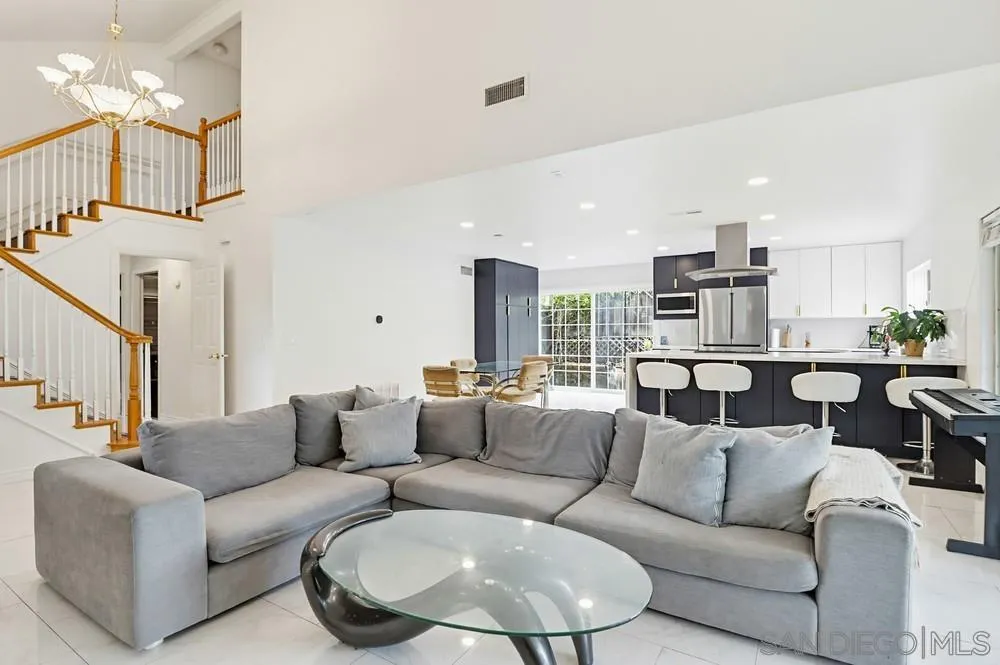 https://cdn.realtyfeed.com/cdn/127/260008767/8717998931f29a2d28dd1f103e86fc55.webp