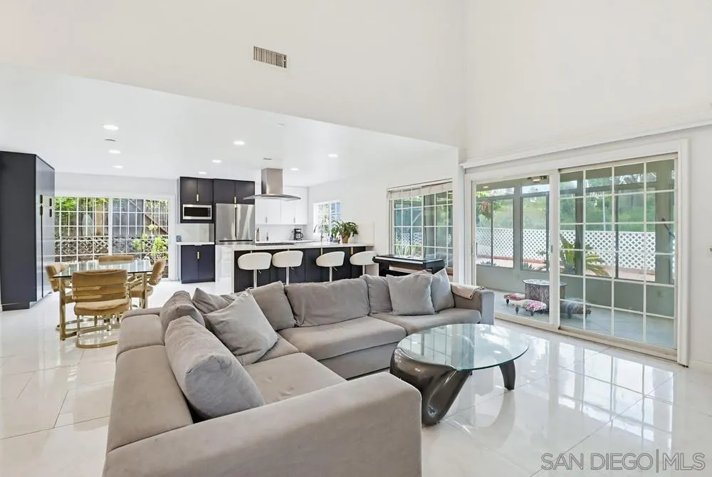 https://cdn.realtyfeed.com/cdn/127/260008767/b9bdd9e0c586e6ab3c2d452c3a03582d.webp