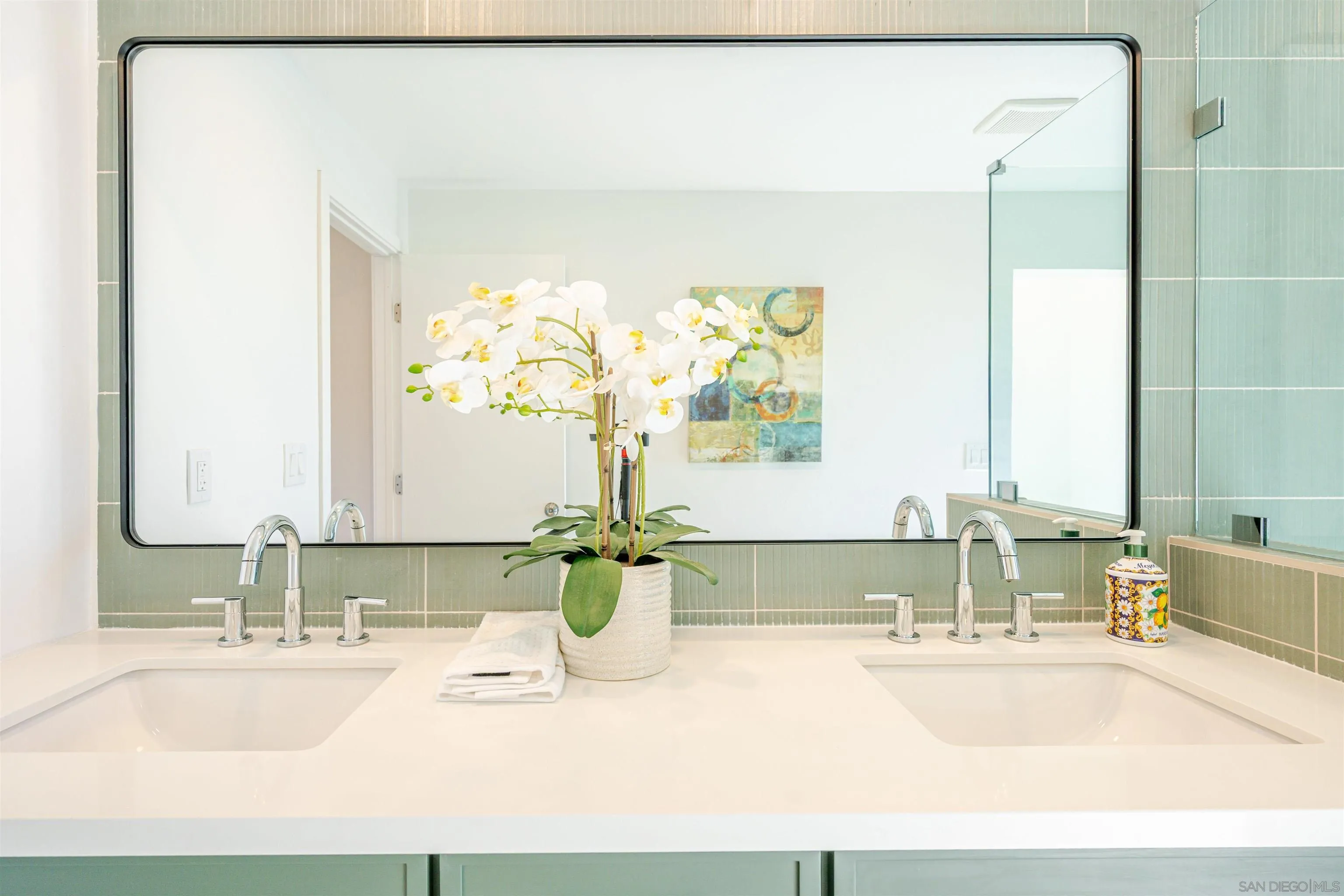 https://cdn.realtyfeed.com/cdn/127/260008768/76f0036f3ec3ae4382687285b16c4459.webp