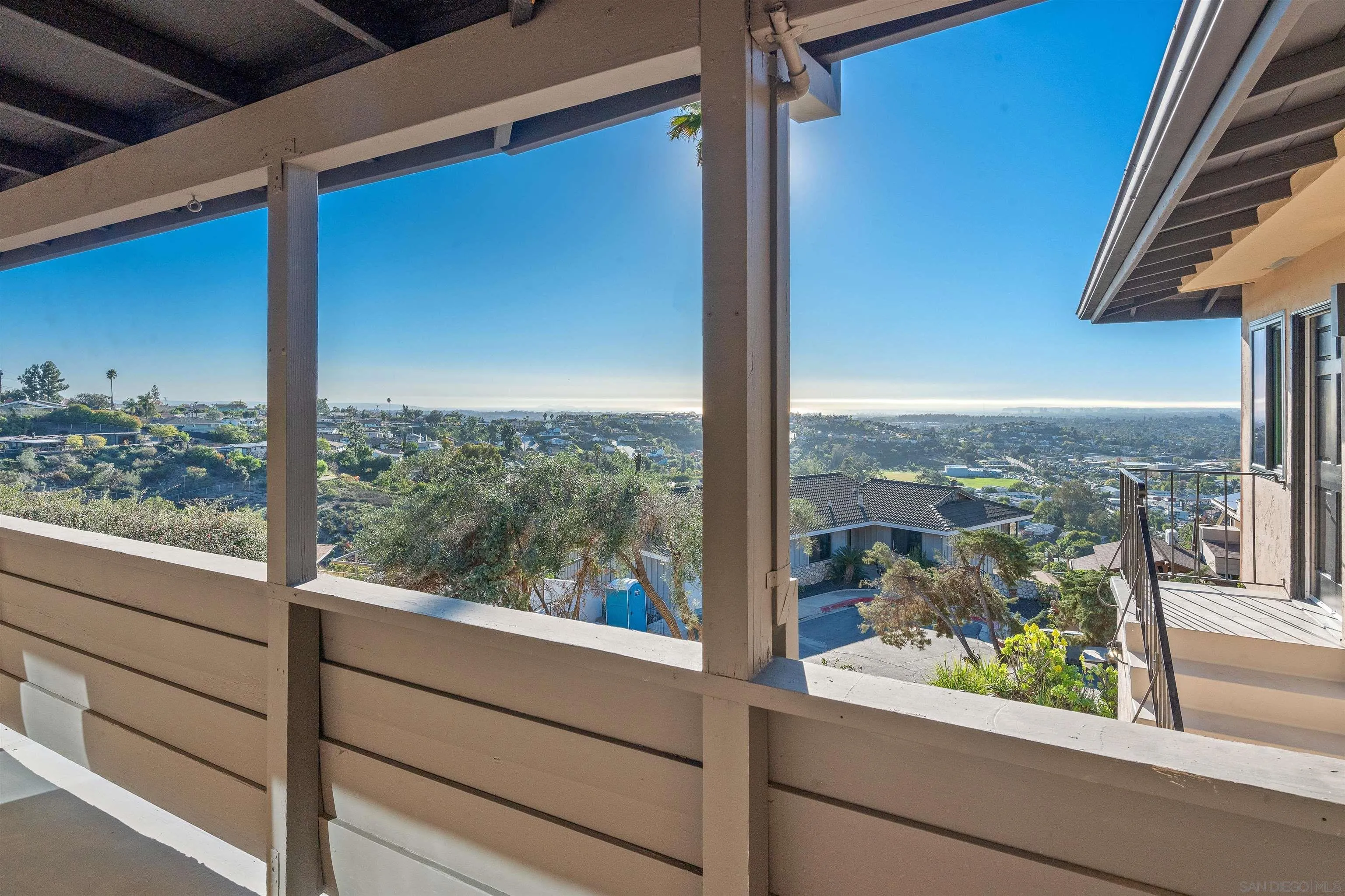https://cdn.realtyfeed.com/cdn/127/260008768/8ccd152c8f92df6b5ed671328de6423a.webp