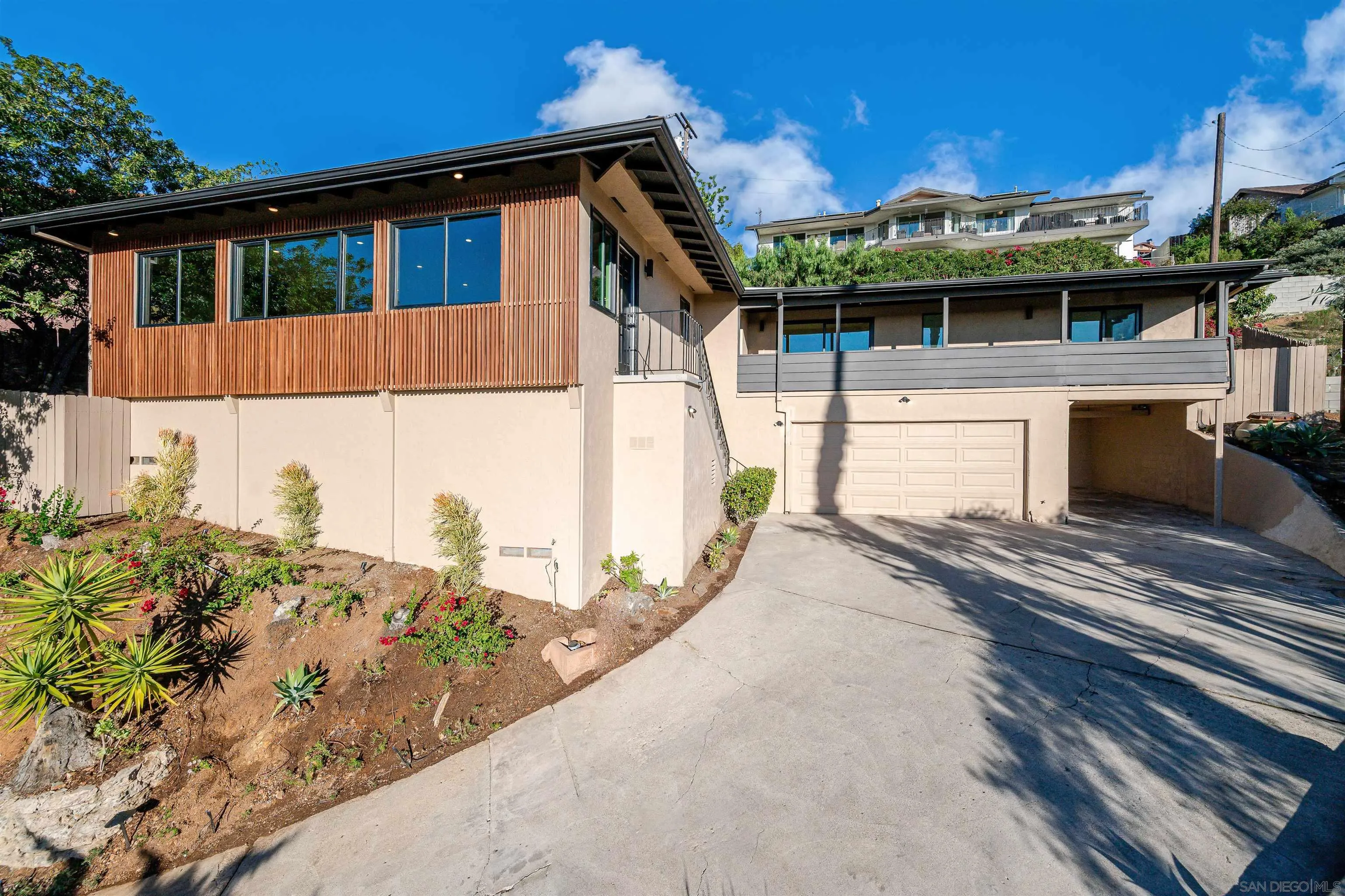 https://cdn.realtyfeed.com/cdn/127/260008768/c27137668556364d9c99cd406b1debc6.webp
