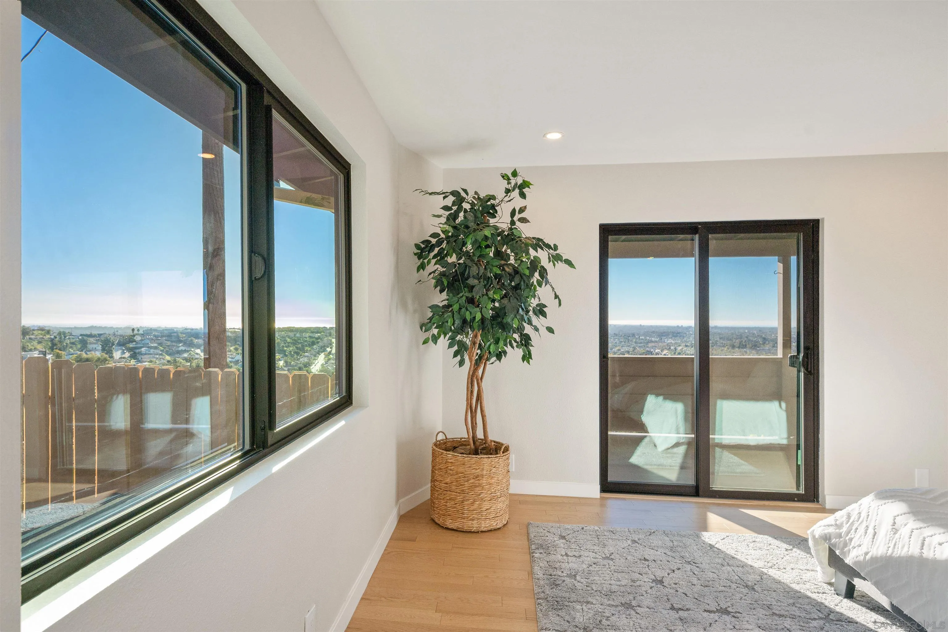 https://cdn.realtyfeed.com/cdn/127/260008768/e9929597f30b377db2b8cf7058c38d98.webp