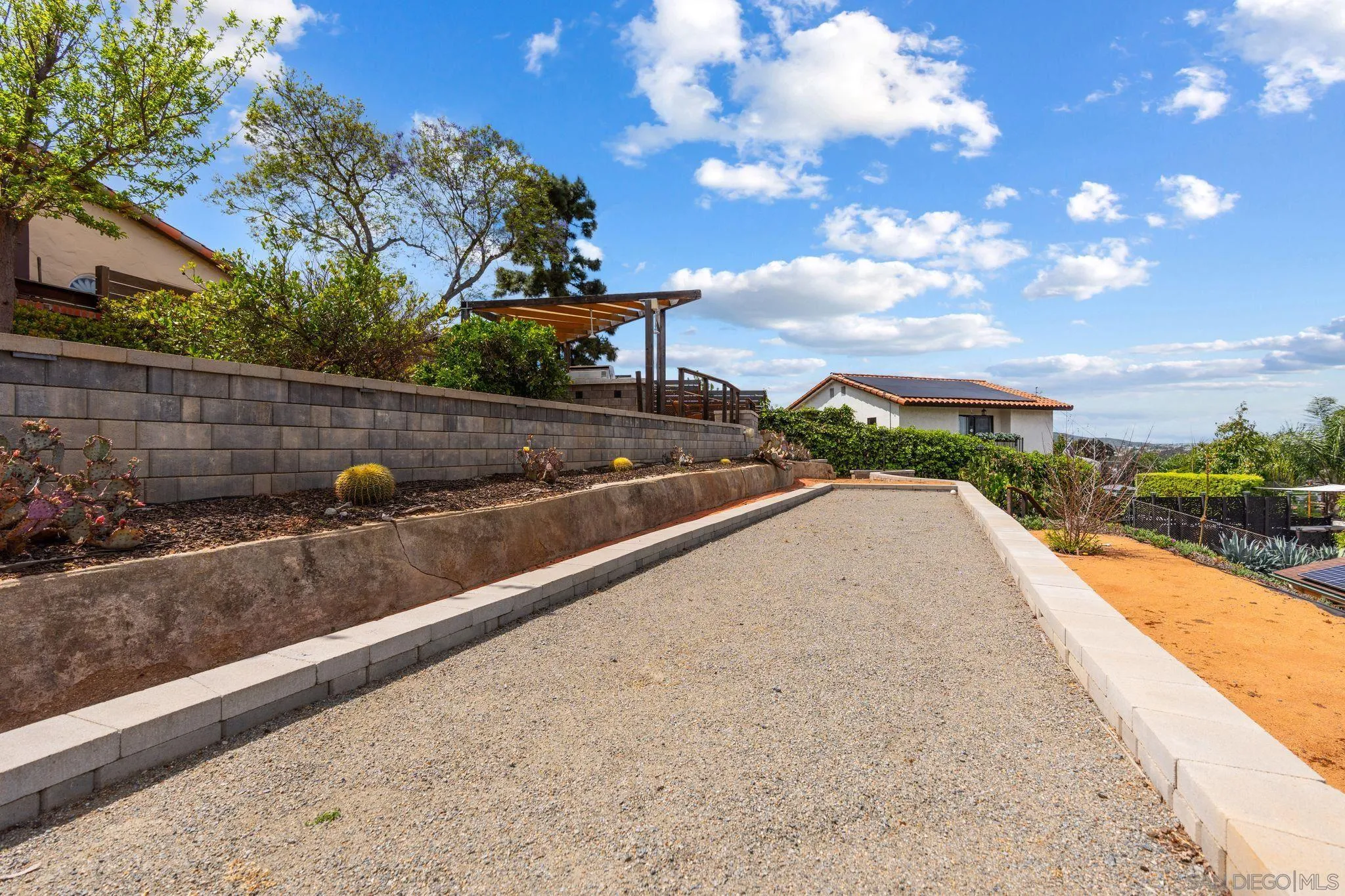 https://cdn.realtyfeed.com/cdn/127/260008769/1aec3554eb20f2b07755f47c8c052dd5.webp
