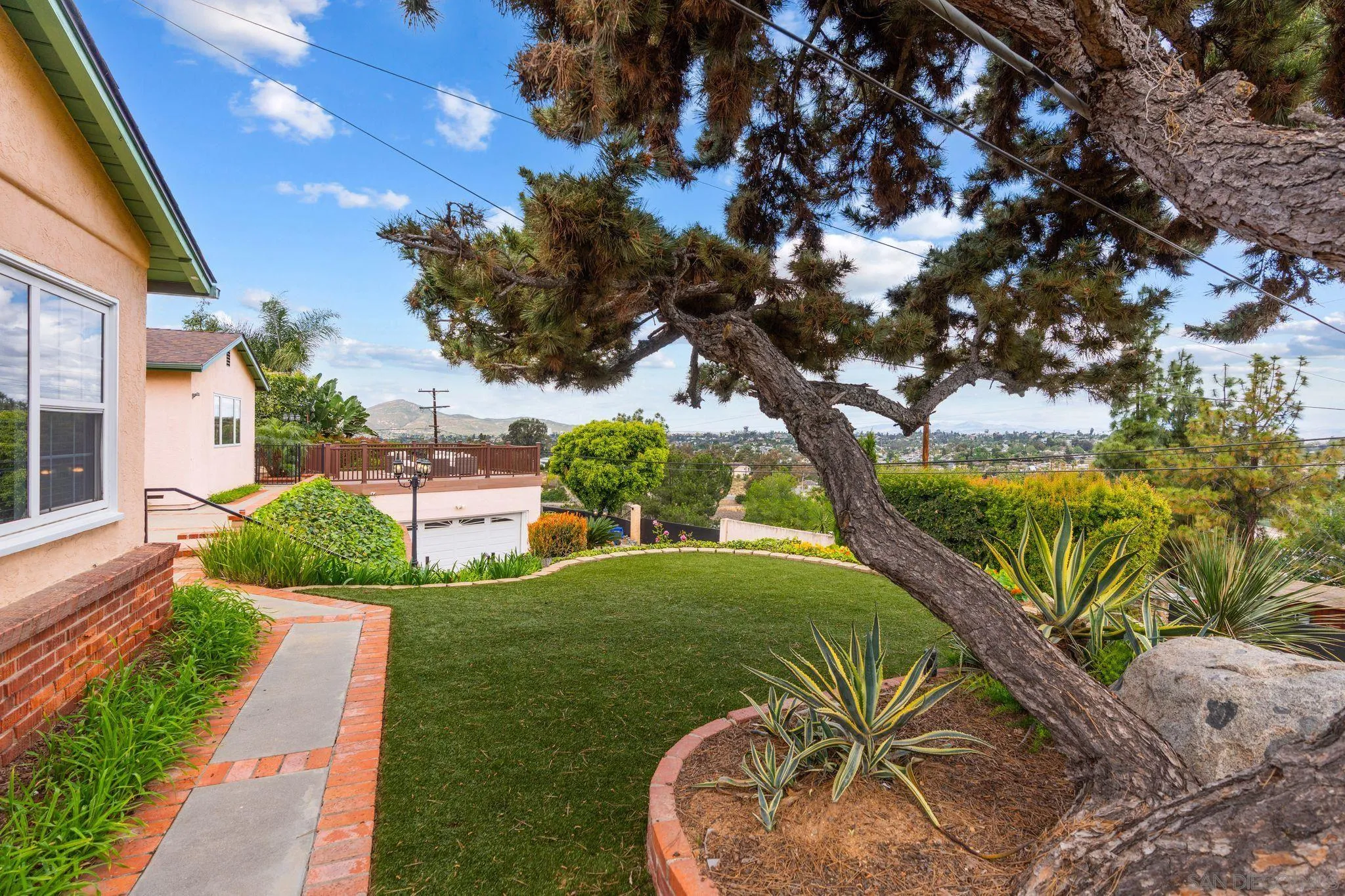 https://cdn.realtyfeed.com/cdn/127/260008769/7771f3556a96ff77c4da5c91220d0e64.webp