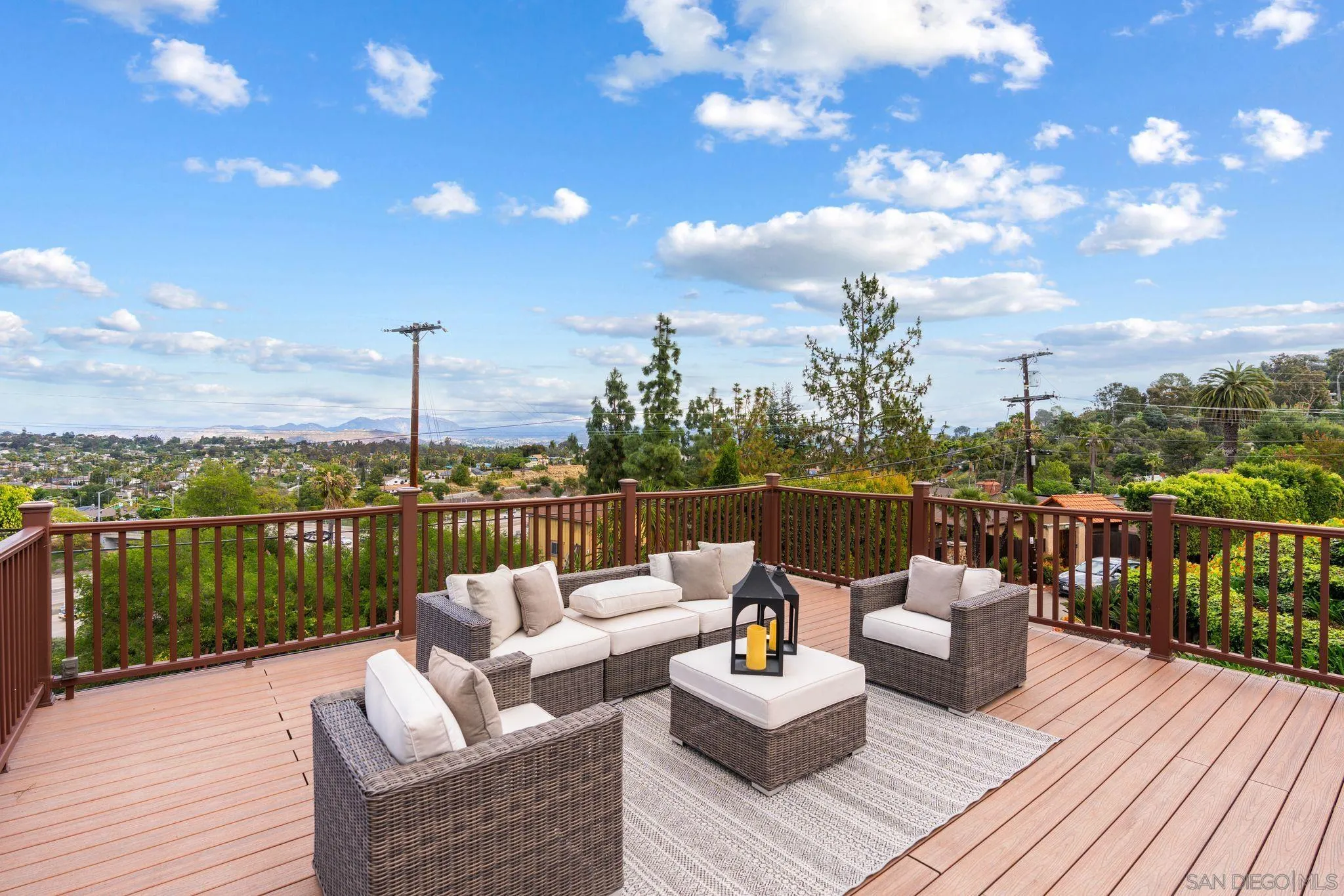 https://cdn.realtyfeed.com/cdn/127/260008769/b7b385de1030f6abf3f592b20ed93247.webp