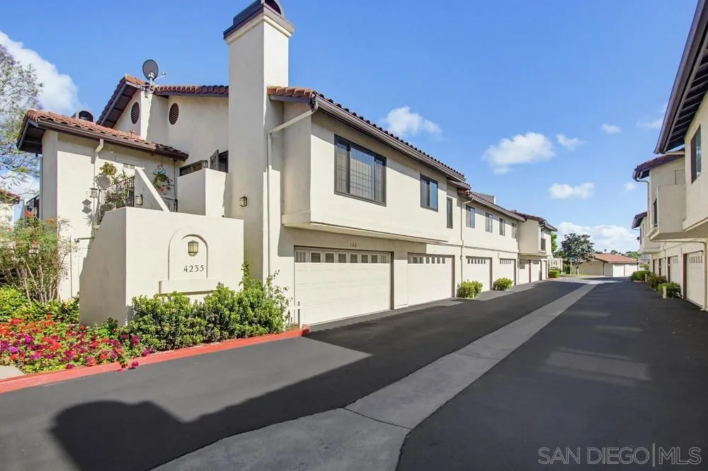 Photo #34: 260008772 Listing: Photo #34