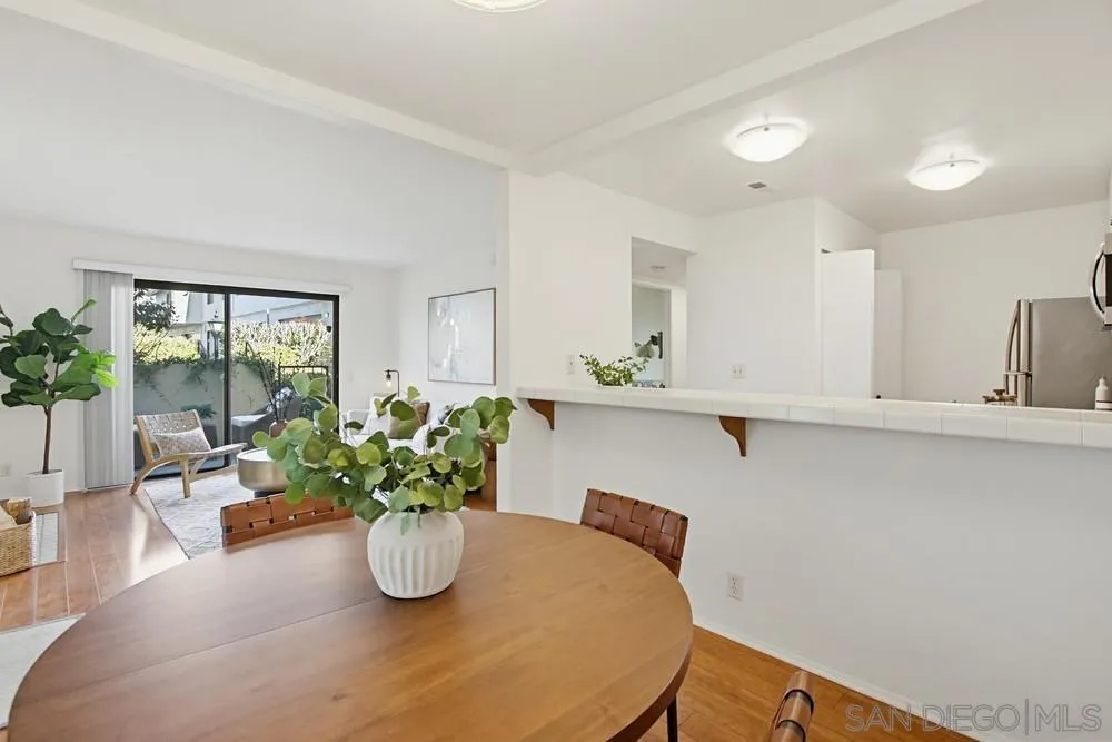 Photo #12: 260008772 Listing: Photo #12