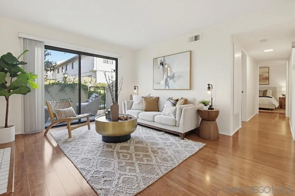 Photo #2: 260008772 Listing: Photo #2