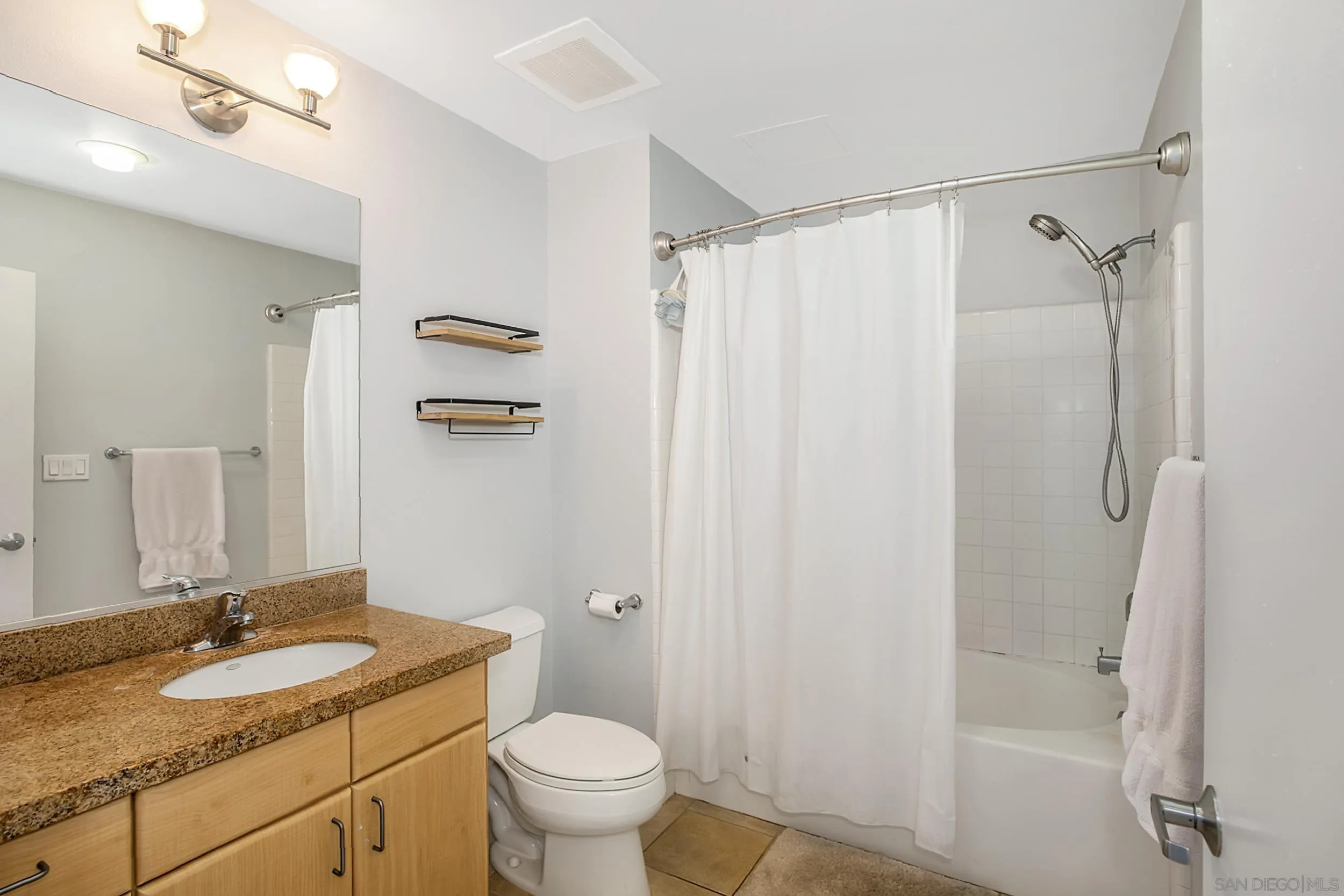 https://cdn.realtyfeed.com/cdn/127/260008776/992edfdd40553a9187d26965573c4a60.webp