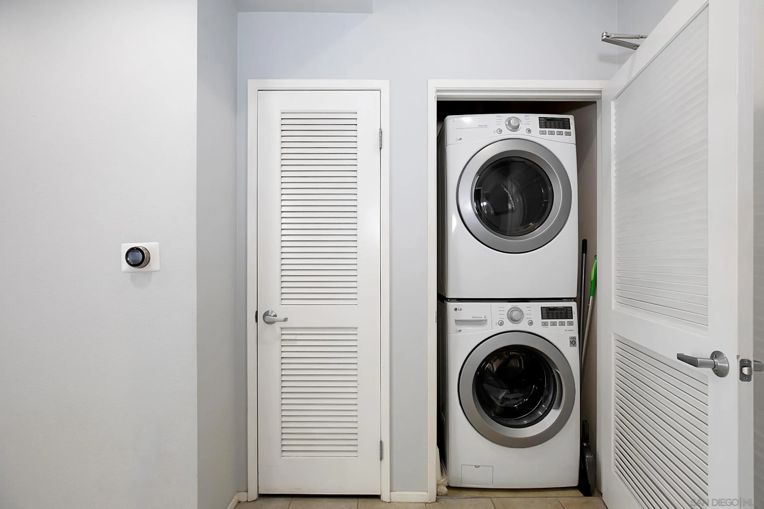 https://cdn.realtyfeed.com/cdn/127/260008776/b27dffbf95c33d6633eb68dad11a7ed0.webp