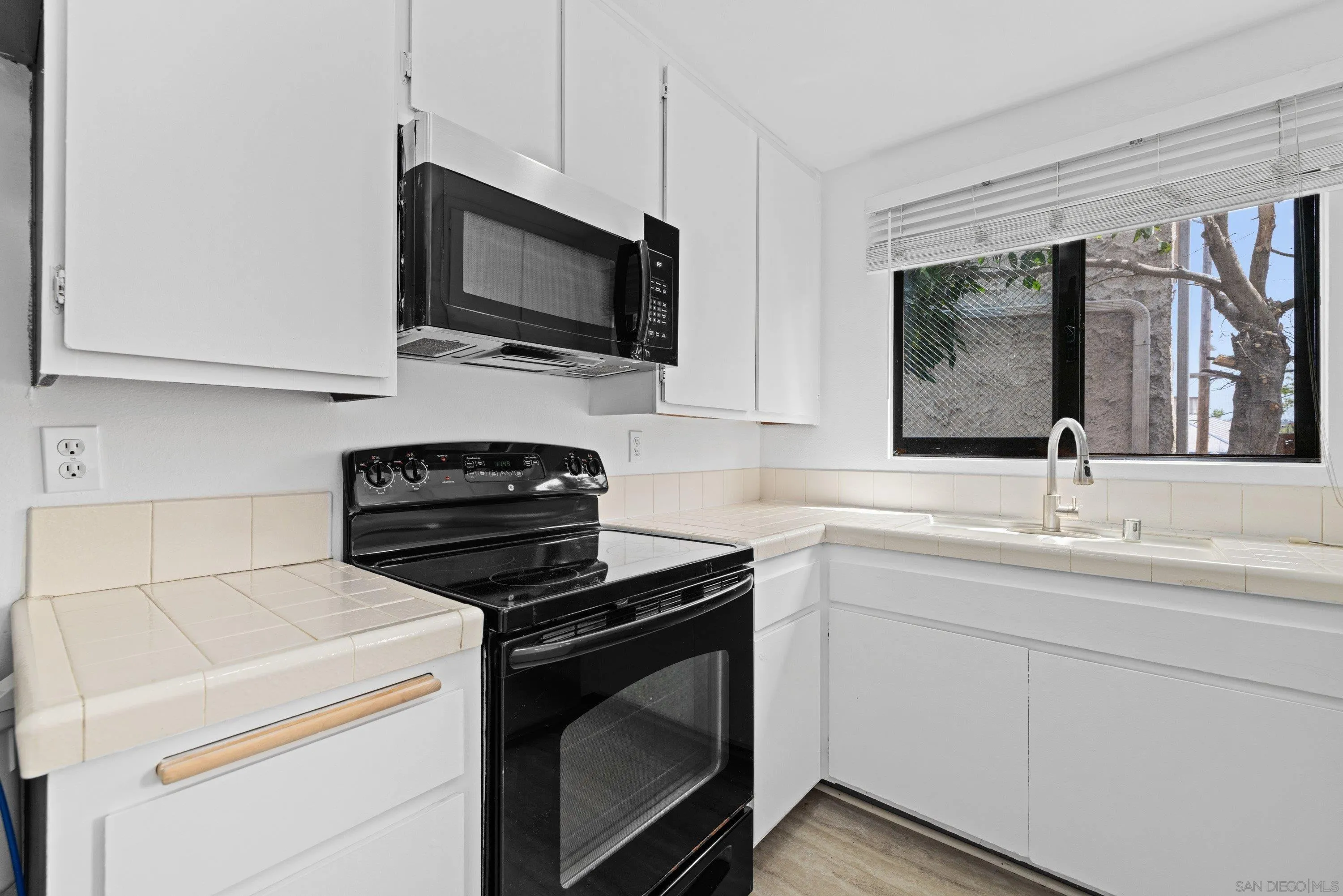 3209 Midway Dr UNIT 203, San Diego, CA, 92110