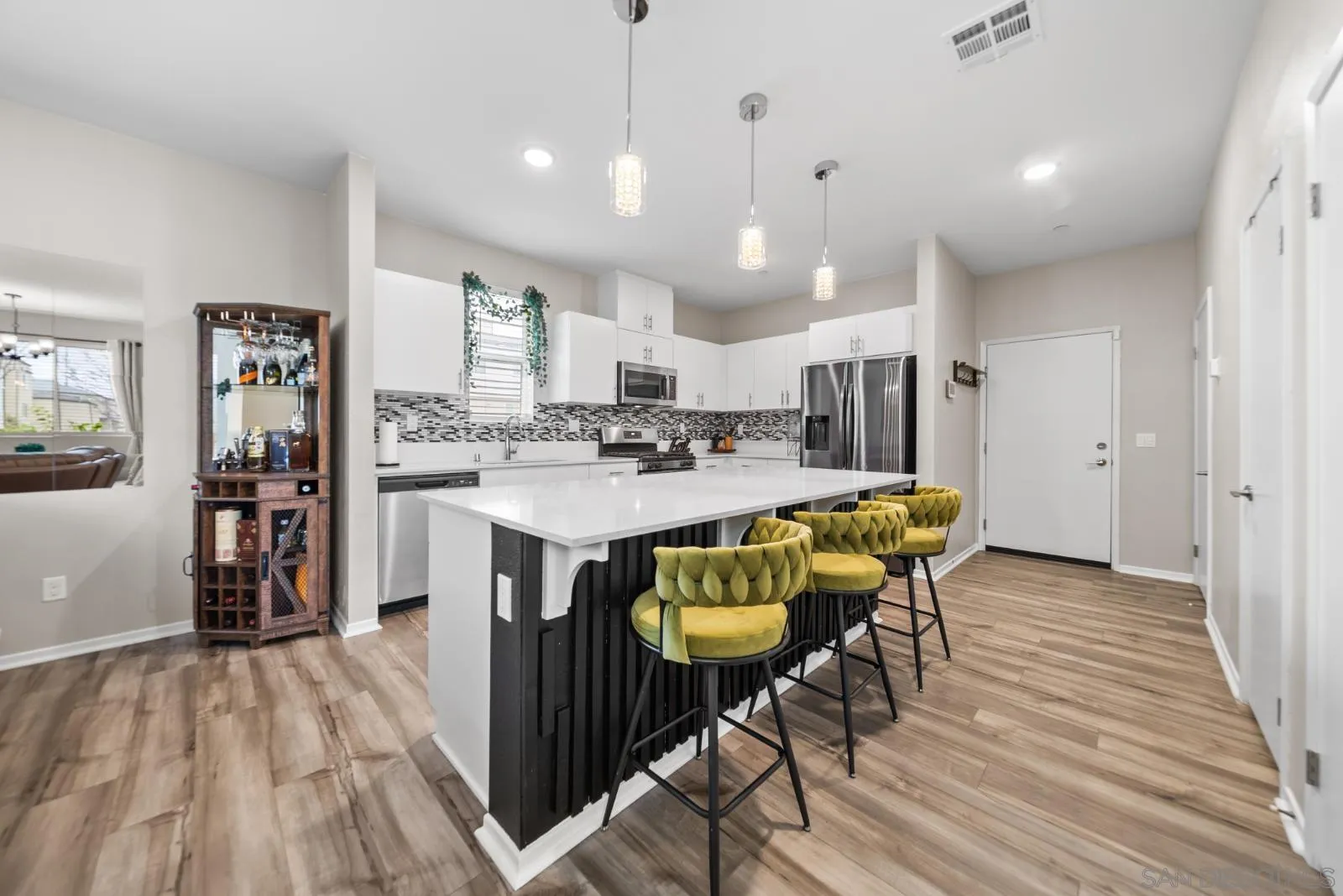 Photo #7: 260008791 Listing: Photo #7