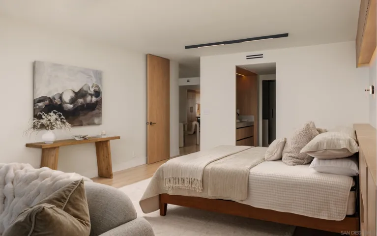 939 COAST #14C, LA JOLLA, CA 92037  Photo 11