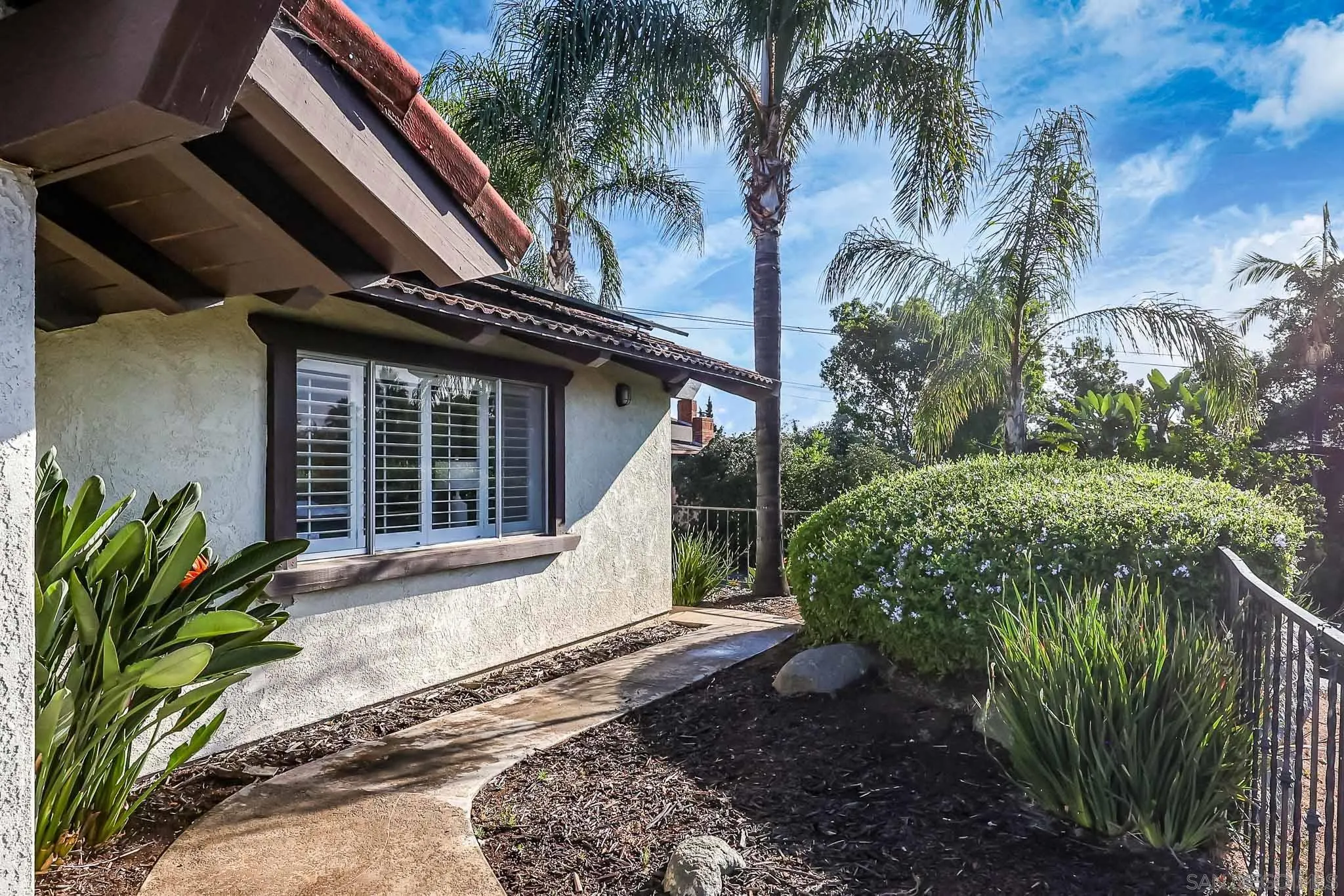https://cdn.realtyfeed.com/cdn/127/260008798/21caabf6260d739c1cfe107e9c7fbf59.webp