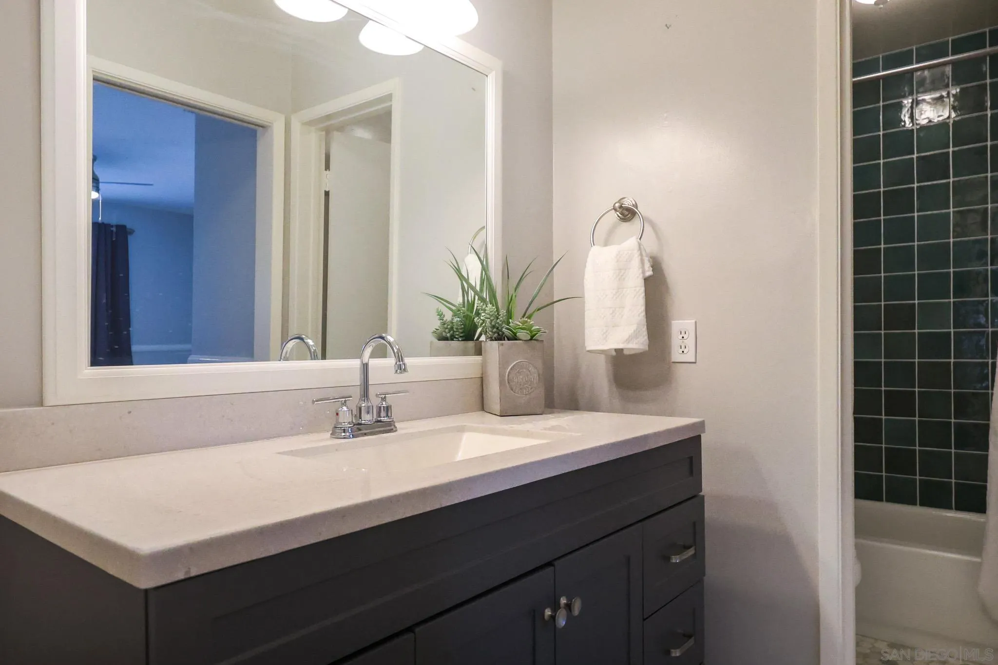 https://cdn.realtyfeed.com/cdn/127/260008798/9108e7778c3512ddc7a19b50811fb9e6.webp
