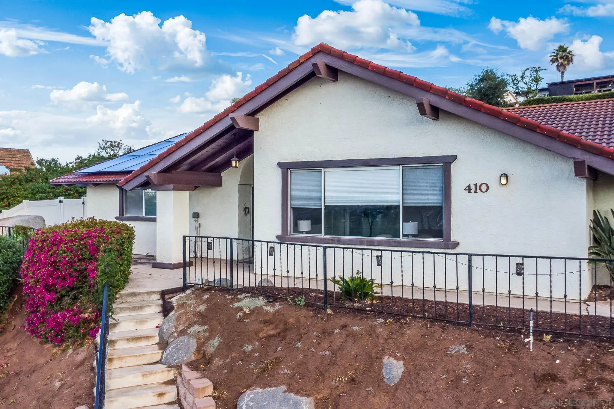 https://cdn.realtyfeed.com/cdn/127/260008798/cbcb3f701527bff9ea02f591a4a15a6a.webp