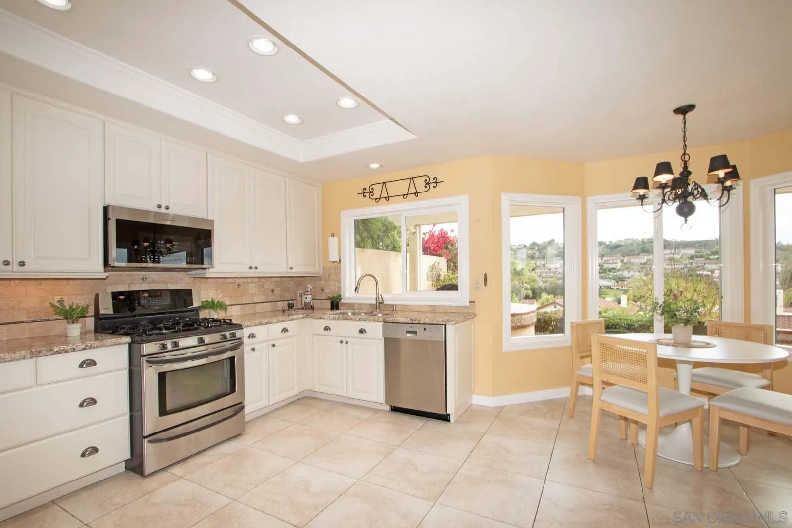 https://cdn.realtyfeed.com/cdn/127/2600088/0de9b25adb9645a4bd93d6cad360ad65.webp
