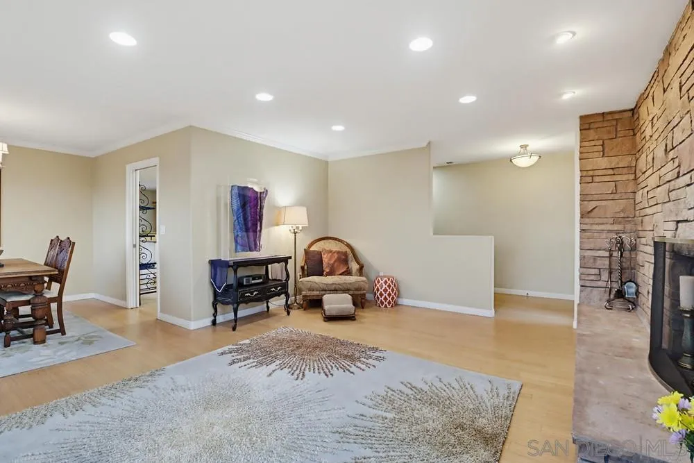 https://cdn.realtyfeed.com/cdn/127/260008805/5e1429cc3753d56e60151f78fa9fe759.webp