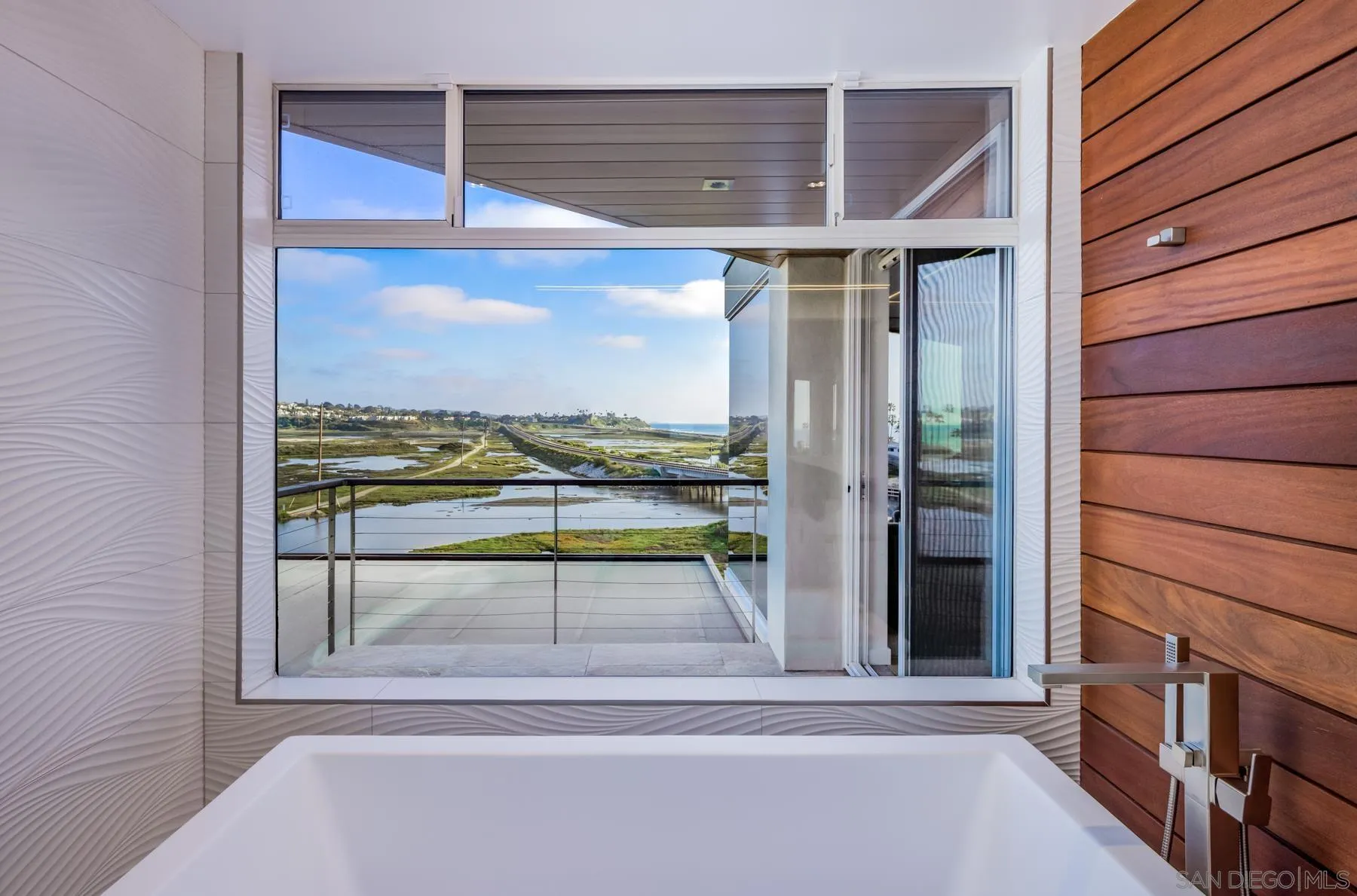 https://cdn.realtyfeed.com/cdn/127/260008807/5271ca78e4a1a4c7a71fe12c3de93175.webp