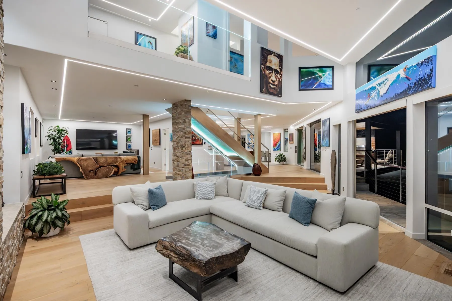 https://cdn.realtyfeed.com/cdn/127/260008807/939e19f7993deed36da878608a32fab4.webp