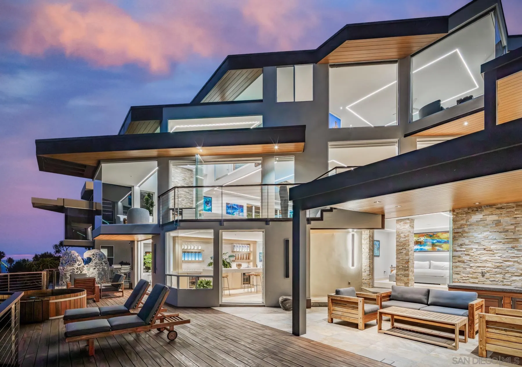 https://cdn.realtyfeed.com/cdn/127/260008807/a00cfcfa7696c89597b6a1299795f067.webp