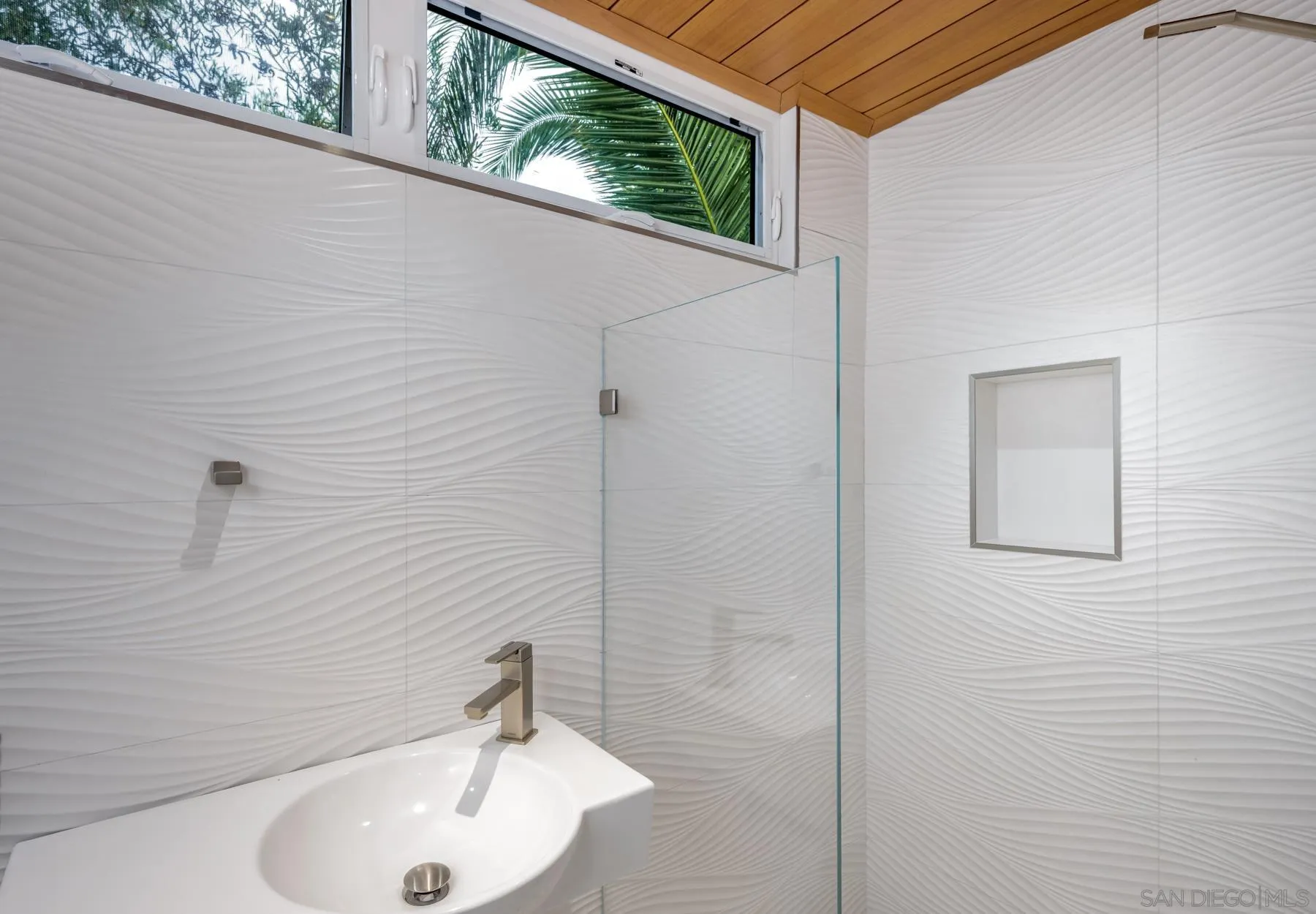 https://cdn.realtyfeed.com/cdn/127/260008807/ad0247070c9ae5a7bd4941cd18f46c71.webp