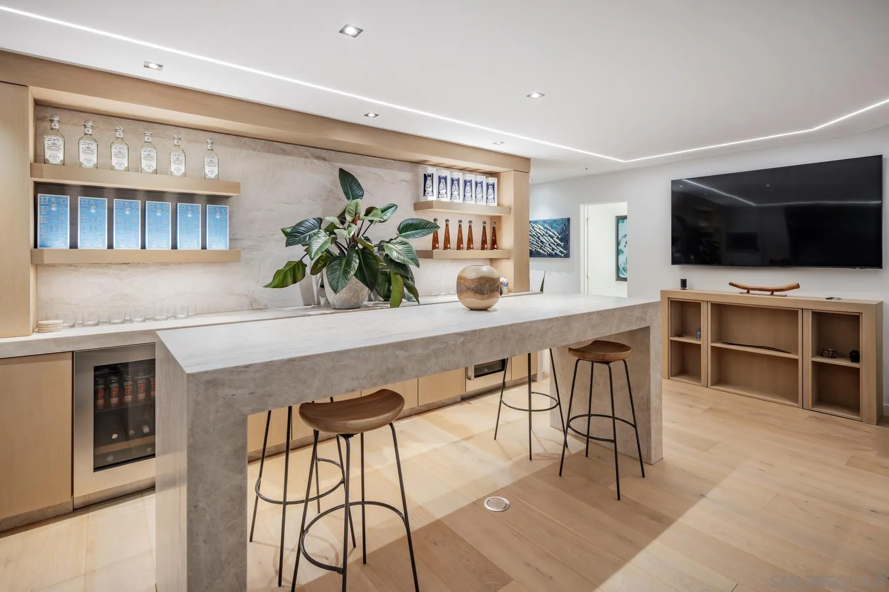 https://cdn.realtyfeed.com/cdn/127/260008807/bc9df4e5c2abe94117049c5f65d10d05.webp