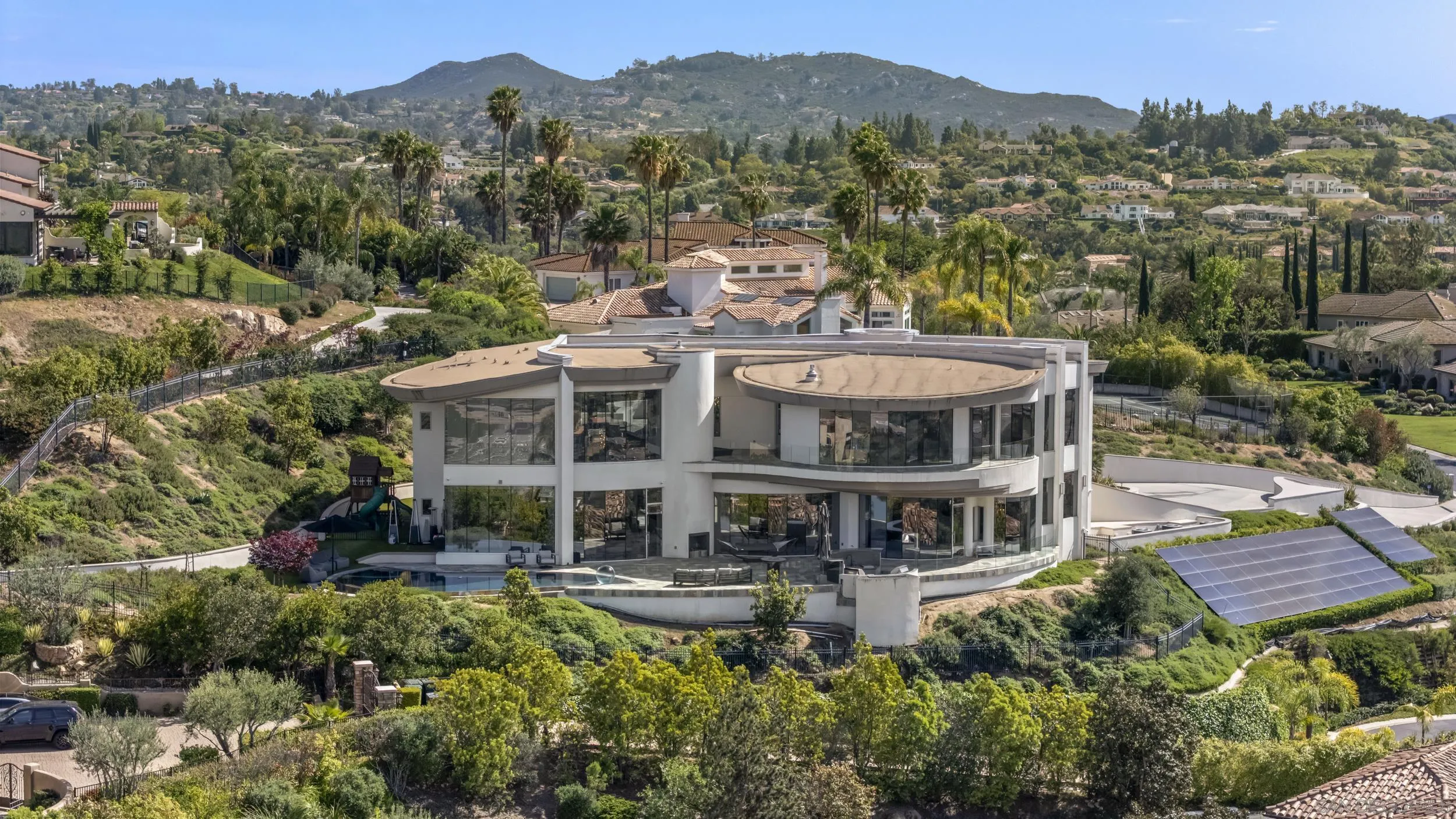 555 Amphitheatre Drive, Del Mar, CA, 92014
