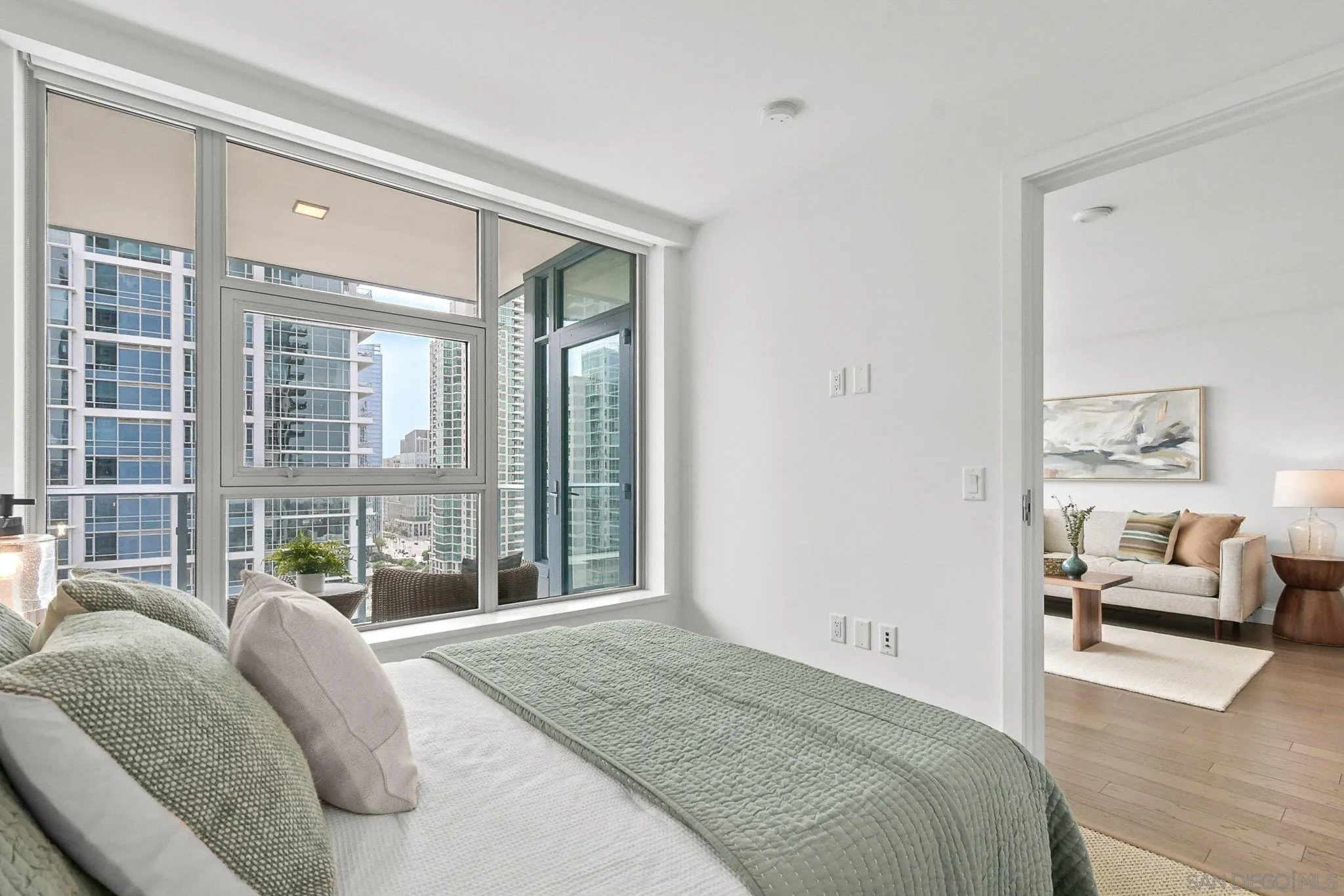 https://cdn.realtyfeed.com/cdn/127/260008811/16d0efaf92d257f3cff40b3fb293a311.webp
