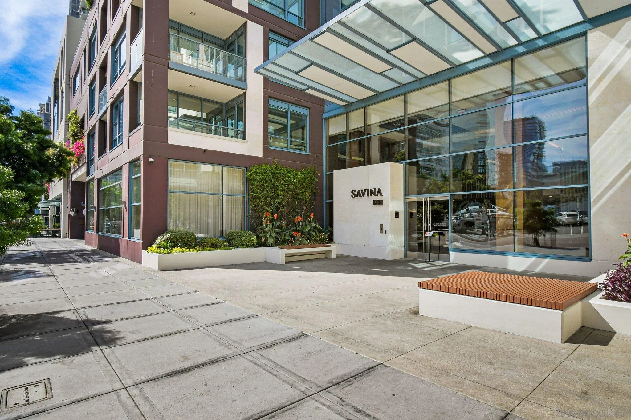 https://cdn.realtyfeed.com/cdn/127/260008811/f0d670f82d639b6e454e14e2b8aa2852.webp