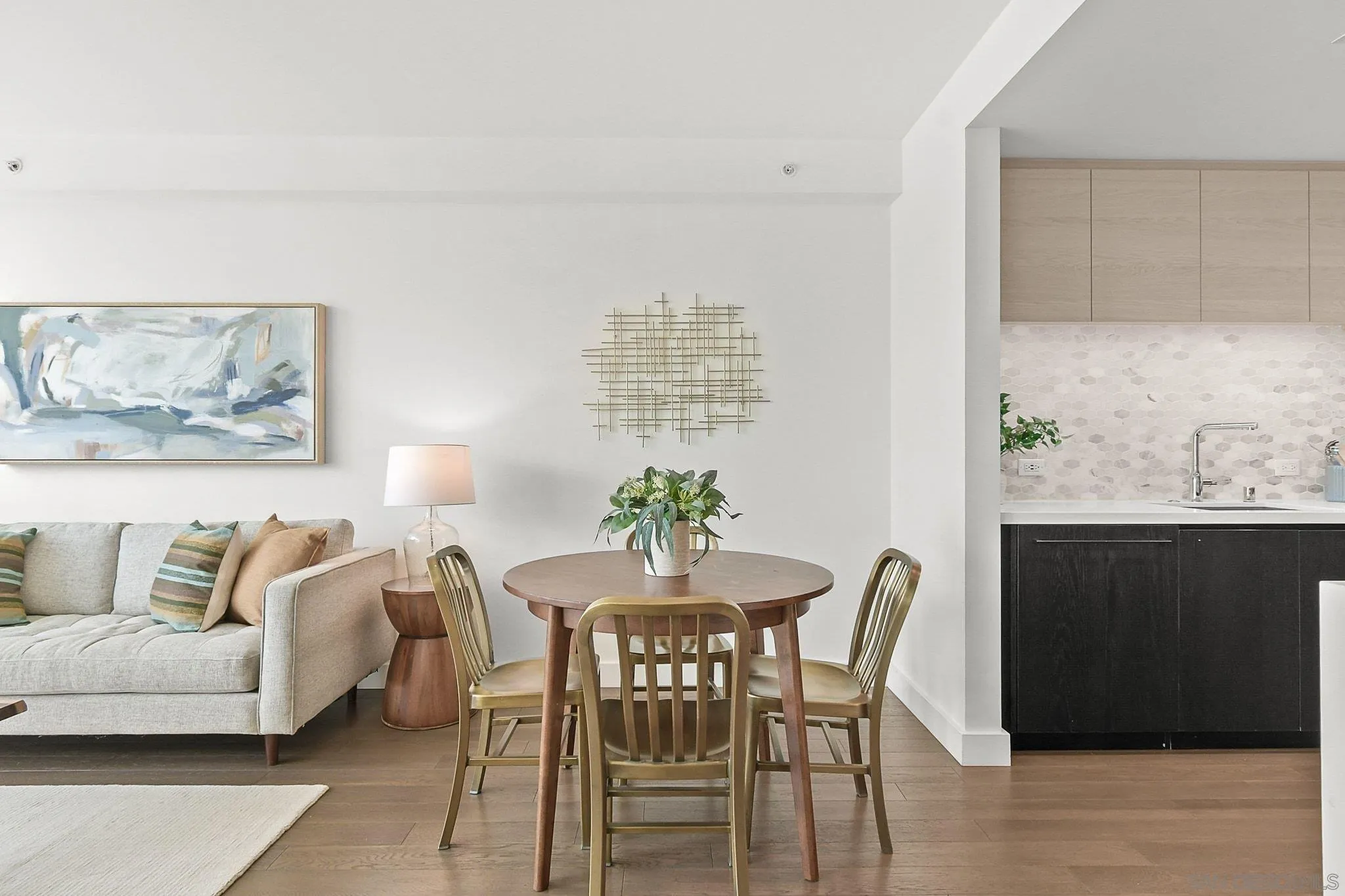 https://cdn.realtyfeed.com/cdn/127/260008811/f0e58c962e2e5ebb781574867364c69a.webp