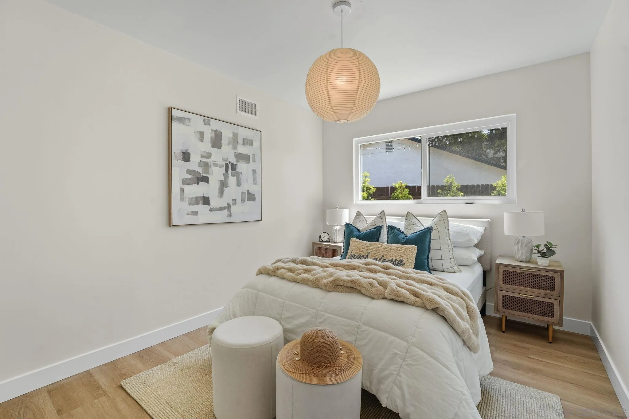 https://cdn.realtyfeed.com/cdn/127/260008817/2dcbaafcfa137d5de3b50968fa066f5c.webp