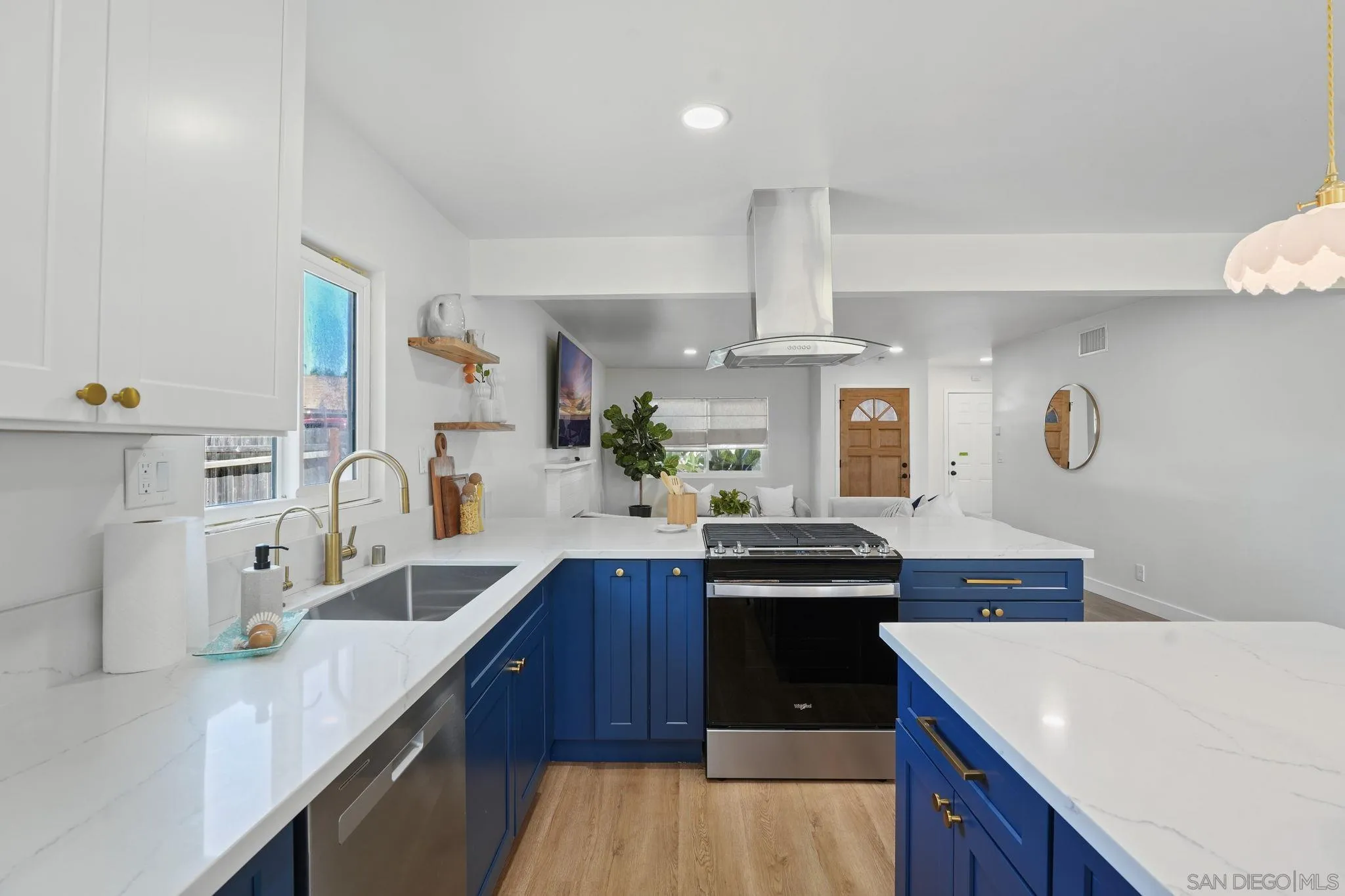https://cdn.realtyfeed.com/cdn/127/260008817/52e0b8e4456636f46aa5acaaa6e89b0f.webp