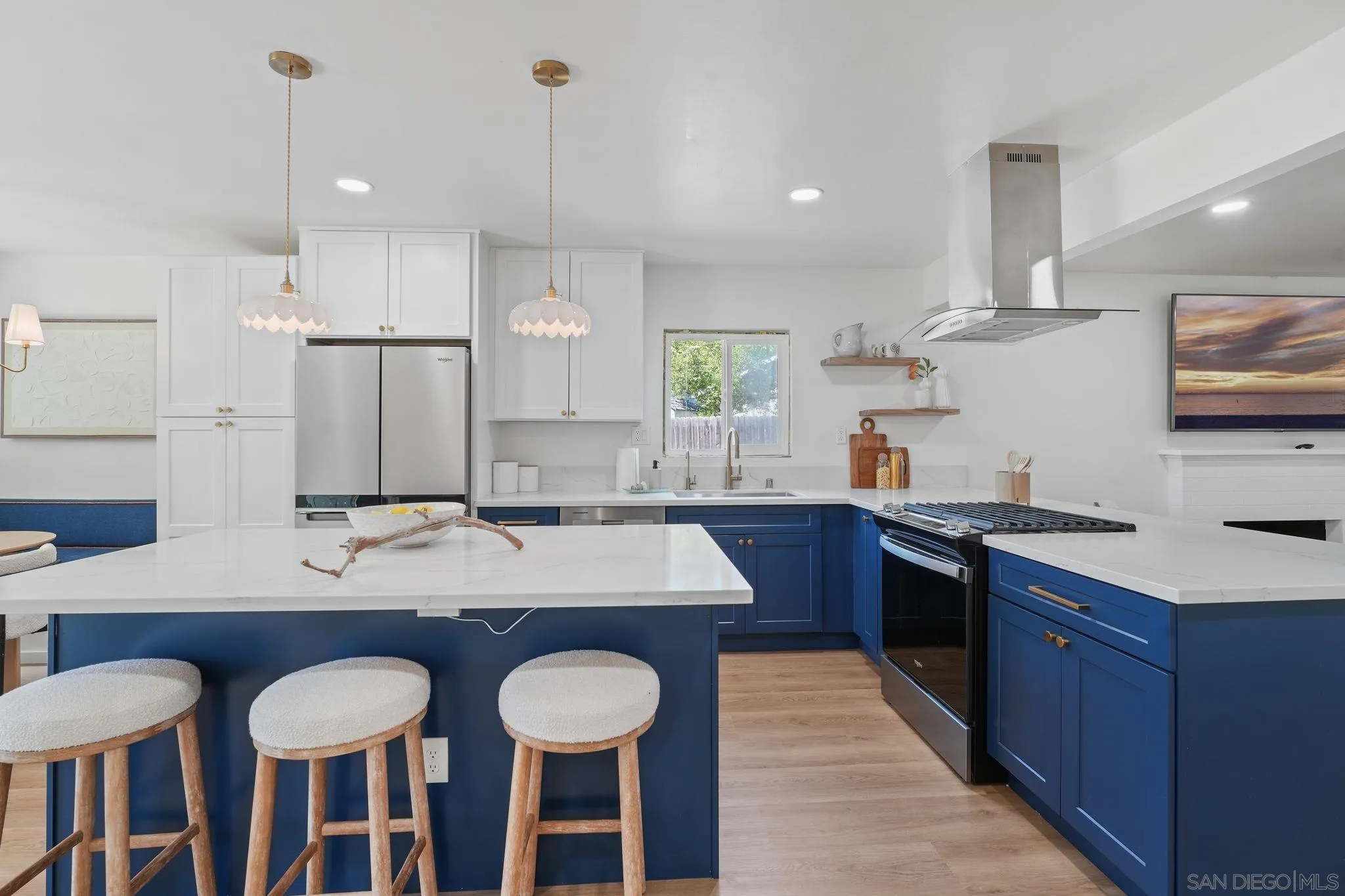https://cdn.realtyfeed.com/cdn/127/260008817/c2d91c722734305d2e47910a8eea43c2.webp
