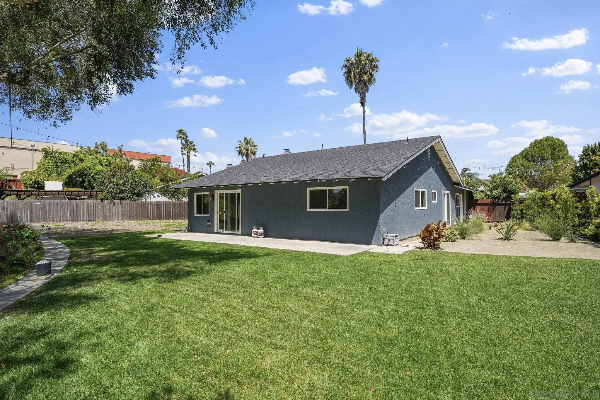 https://cdn.realtyfeed.com/cdn/127/260008817/f6b495ee6ec7ec4752ea60499d3385f6.webp