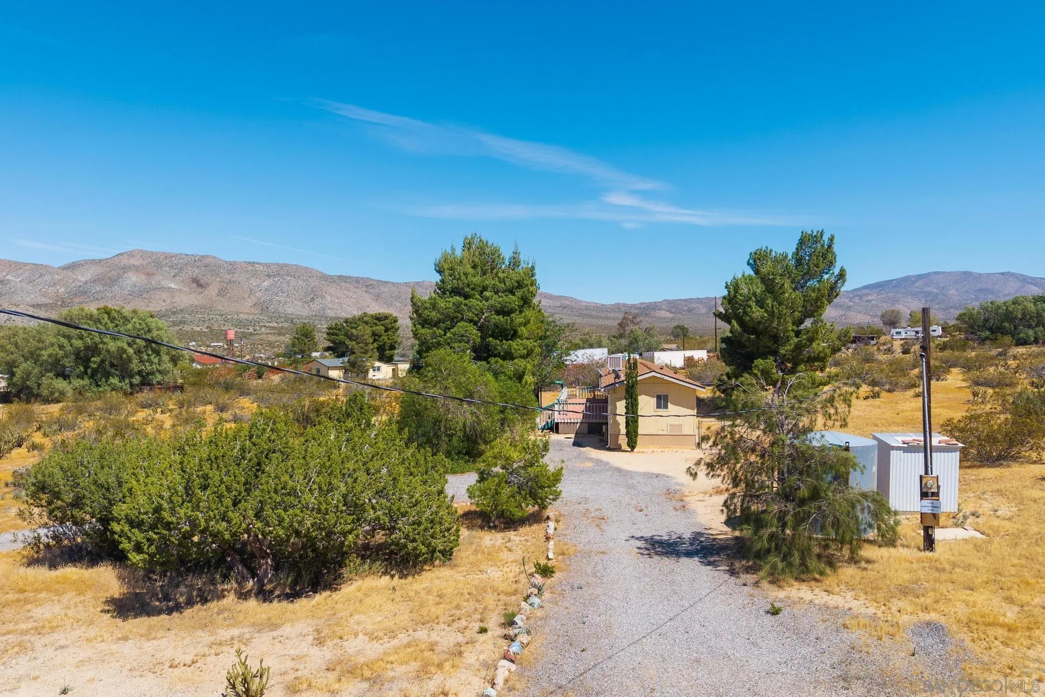 https://cdn.realtyfeed.com/cdn/127/260008818/8b0a2385800358f47b81975964cc7ec2.webp
