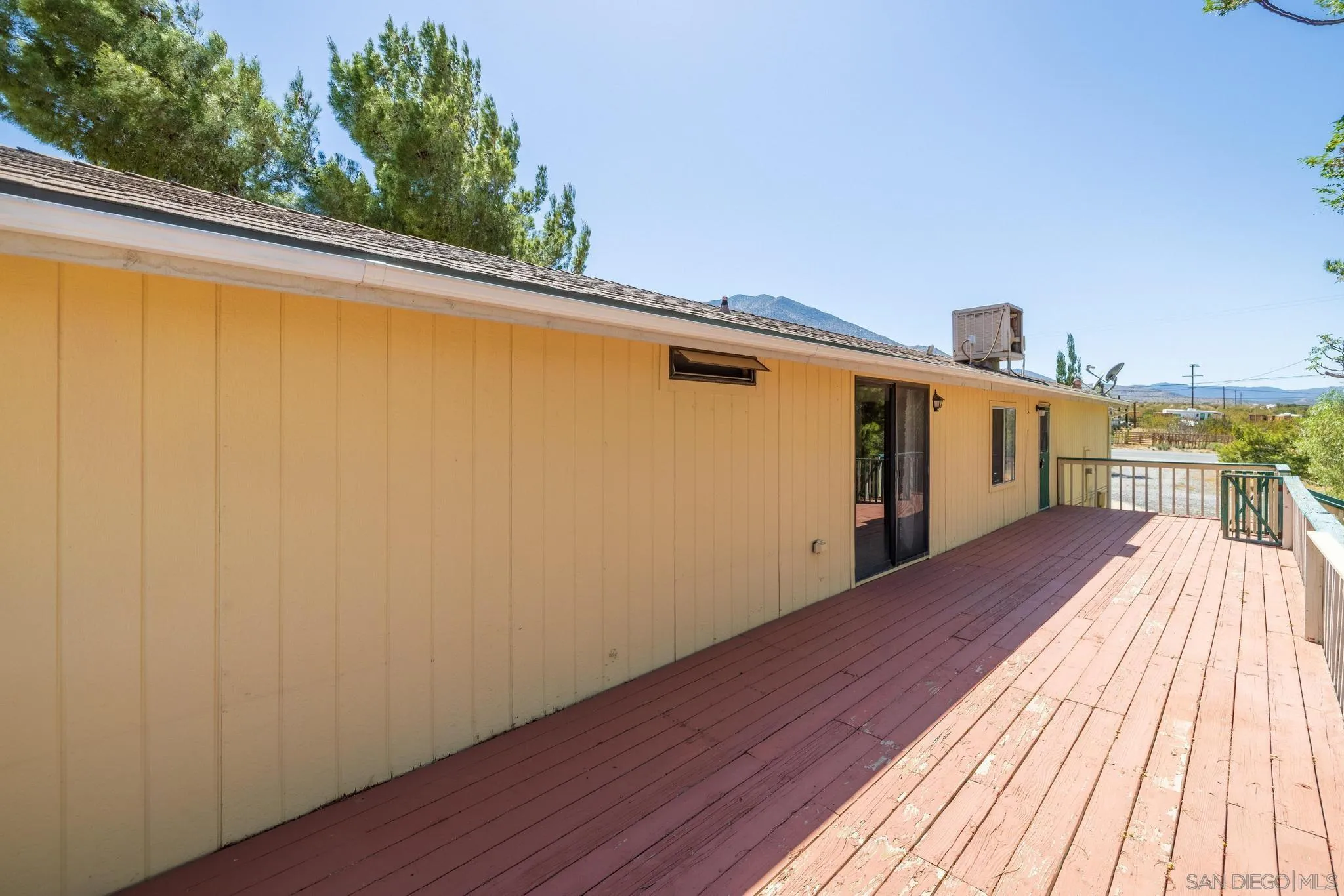 https://cdn.realtyfeed.com/cdn/127/260008818/c3be35942399dcd9f717abf81c8c2e3a.webp