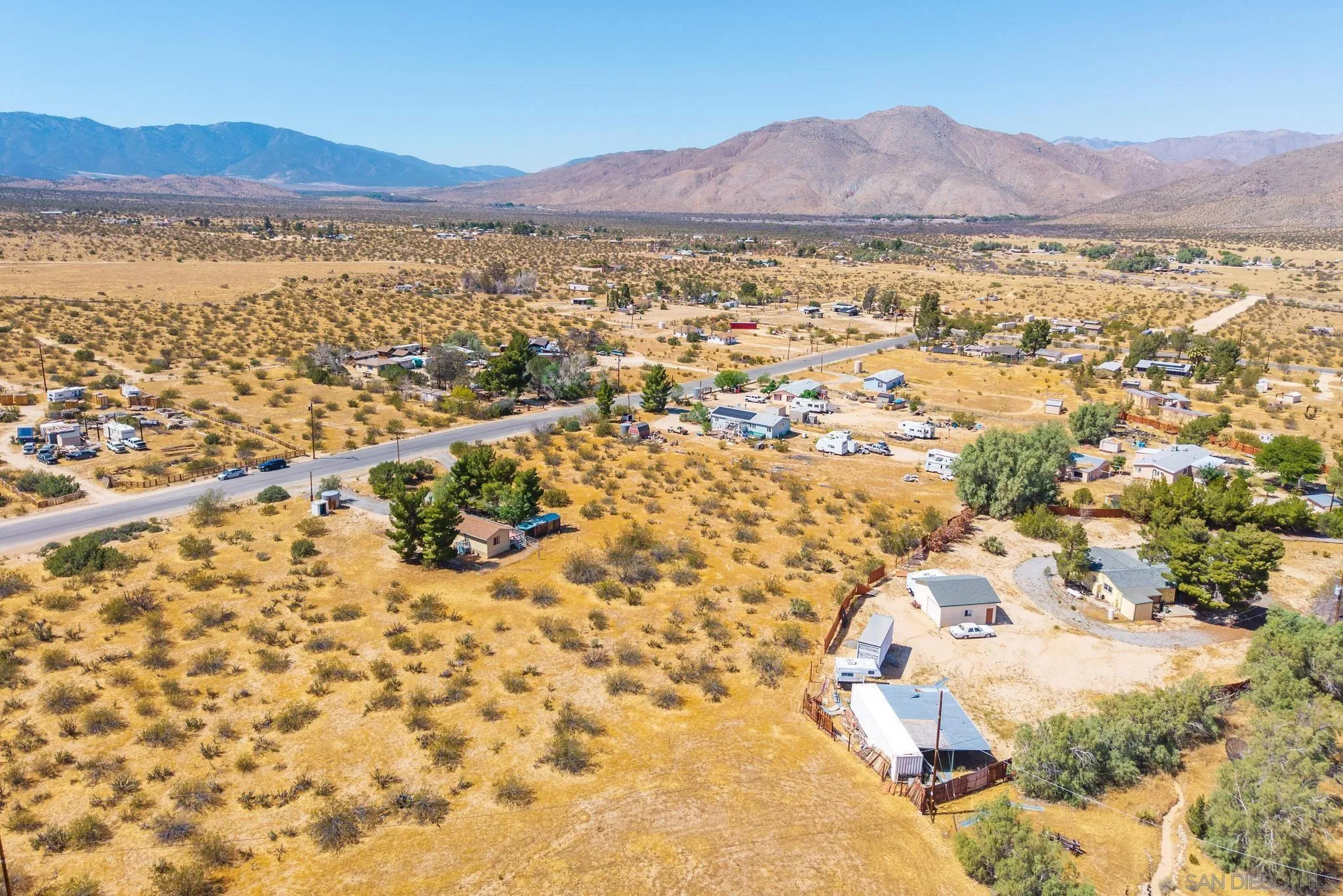 https://cdn.realtyfeed.com/cdn/127/260008818/cb9126f90ac0db2560f64f45b9d5ae4c.webp