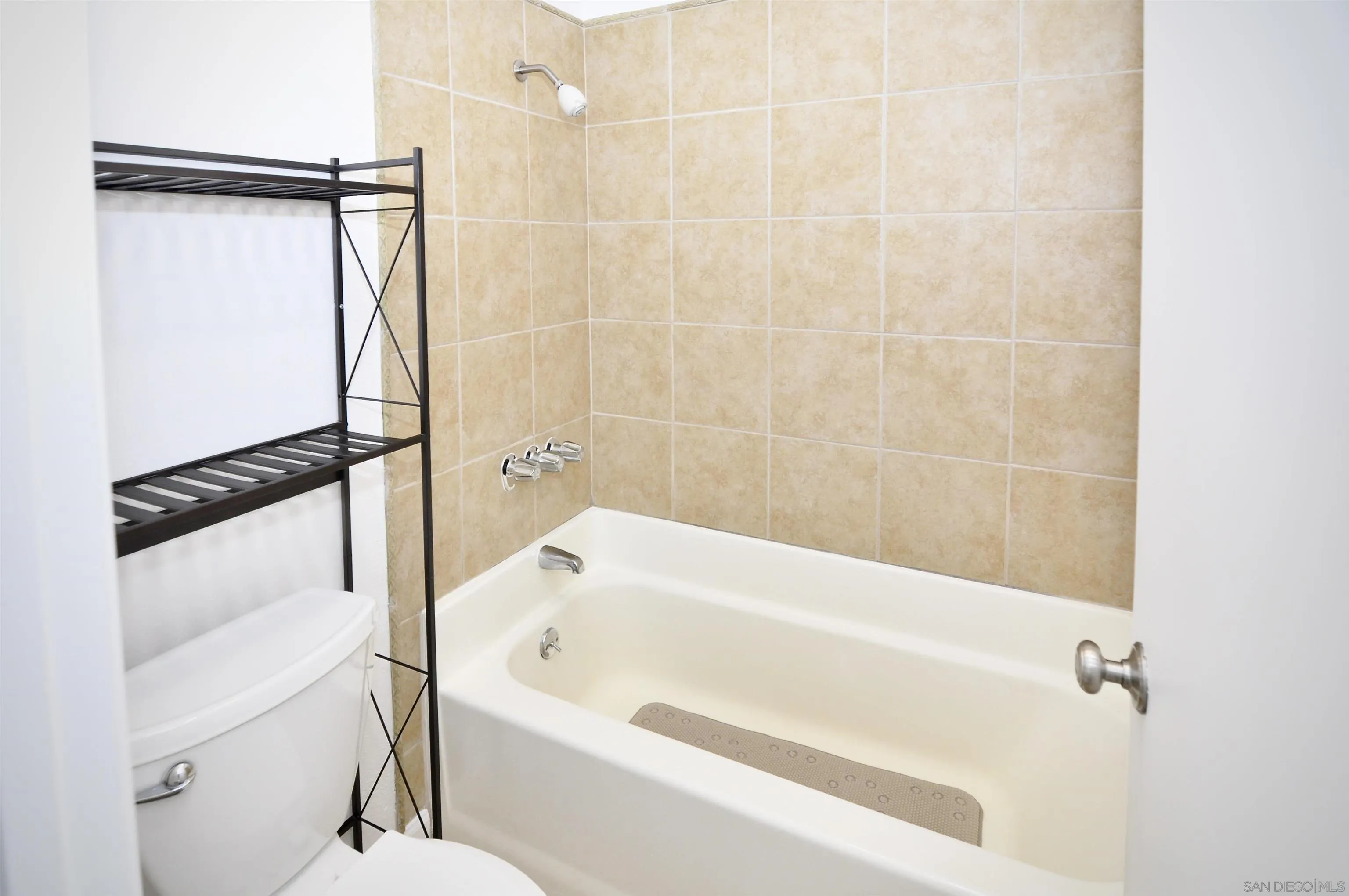 1621 Hotel Circle S UNIT E304, San Diego, CA, 92108
